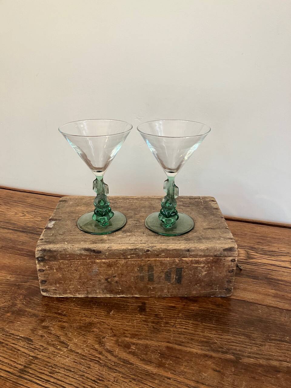 Set of 2 vintage Siesta cocktail glasses