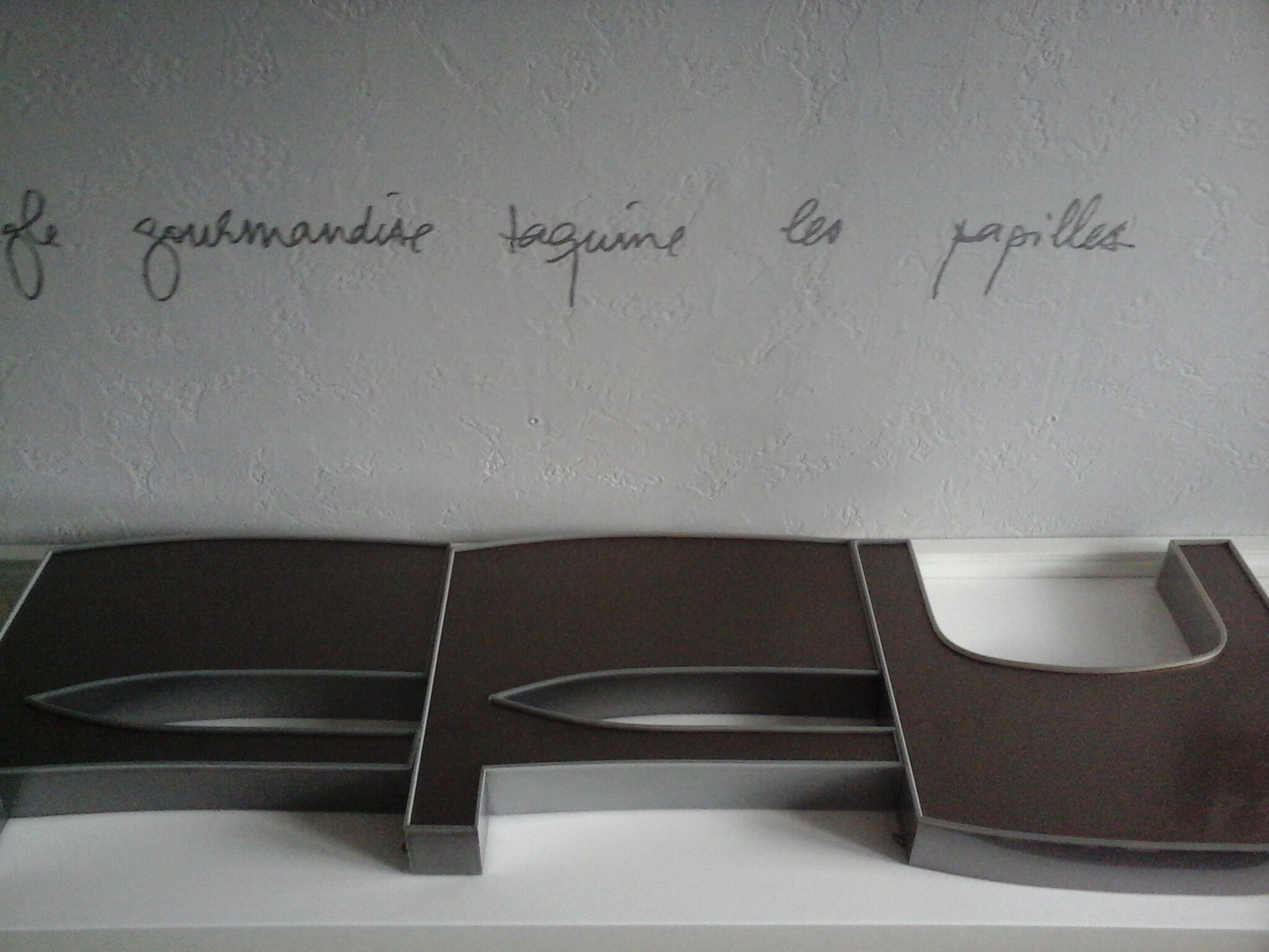 Vintage "F" sign letter