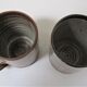 Deux mugs grès émaillé Roger Jacques signature manuscrite