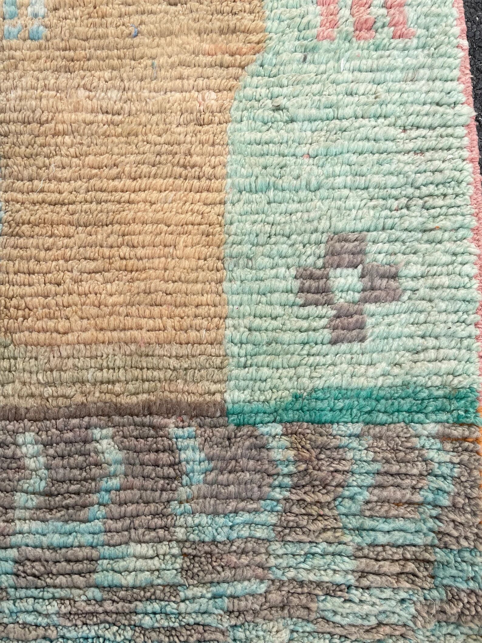 Large Moroccan Berber Boujad Authentic Wool Rug