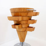 Cone-shaped kitchen unit with drawers