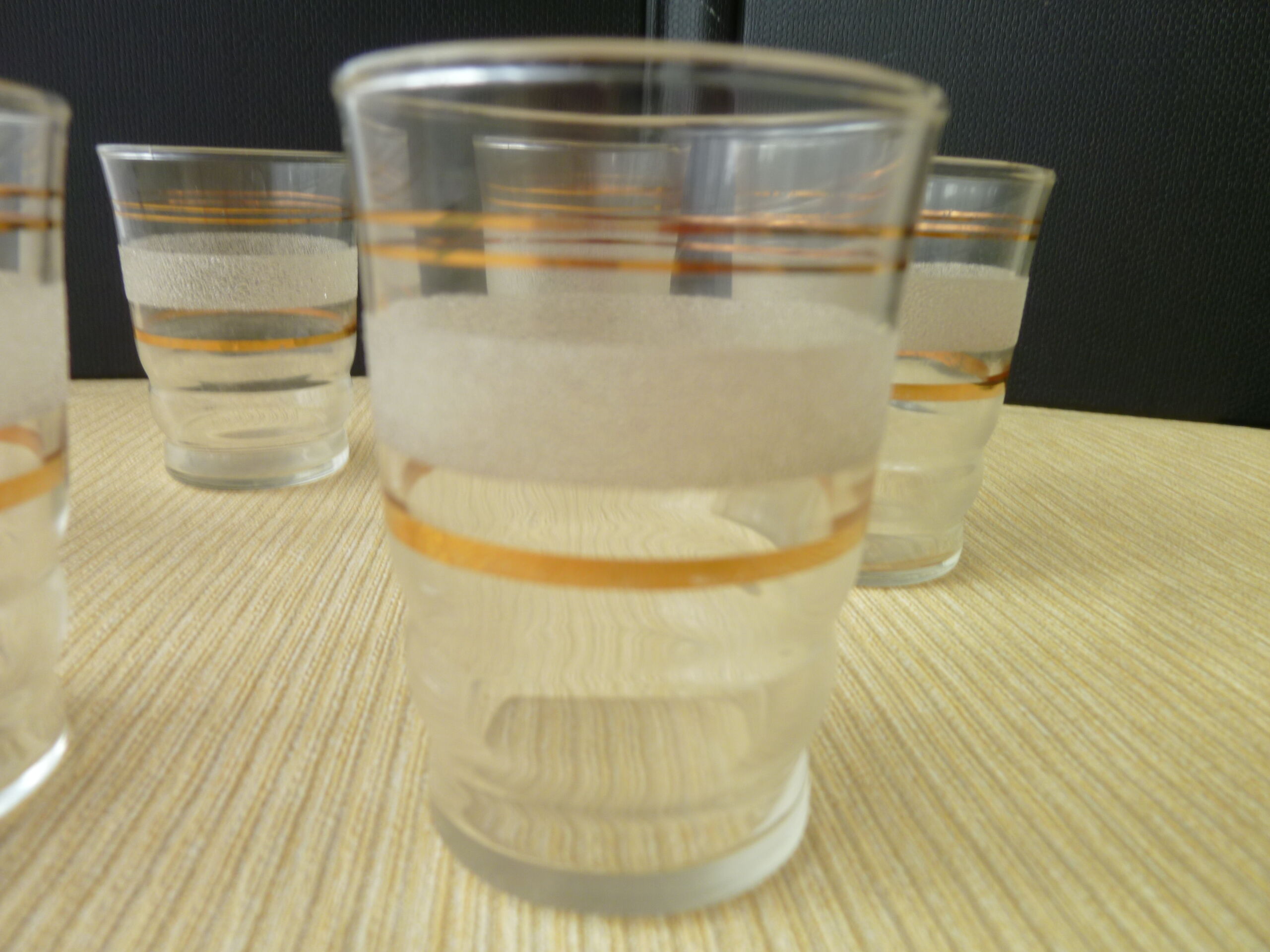 Set of 6 Table Glasses Granite and Edged Or 50-60