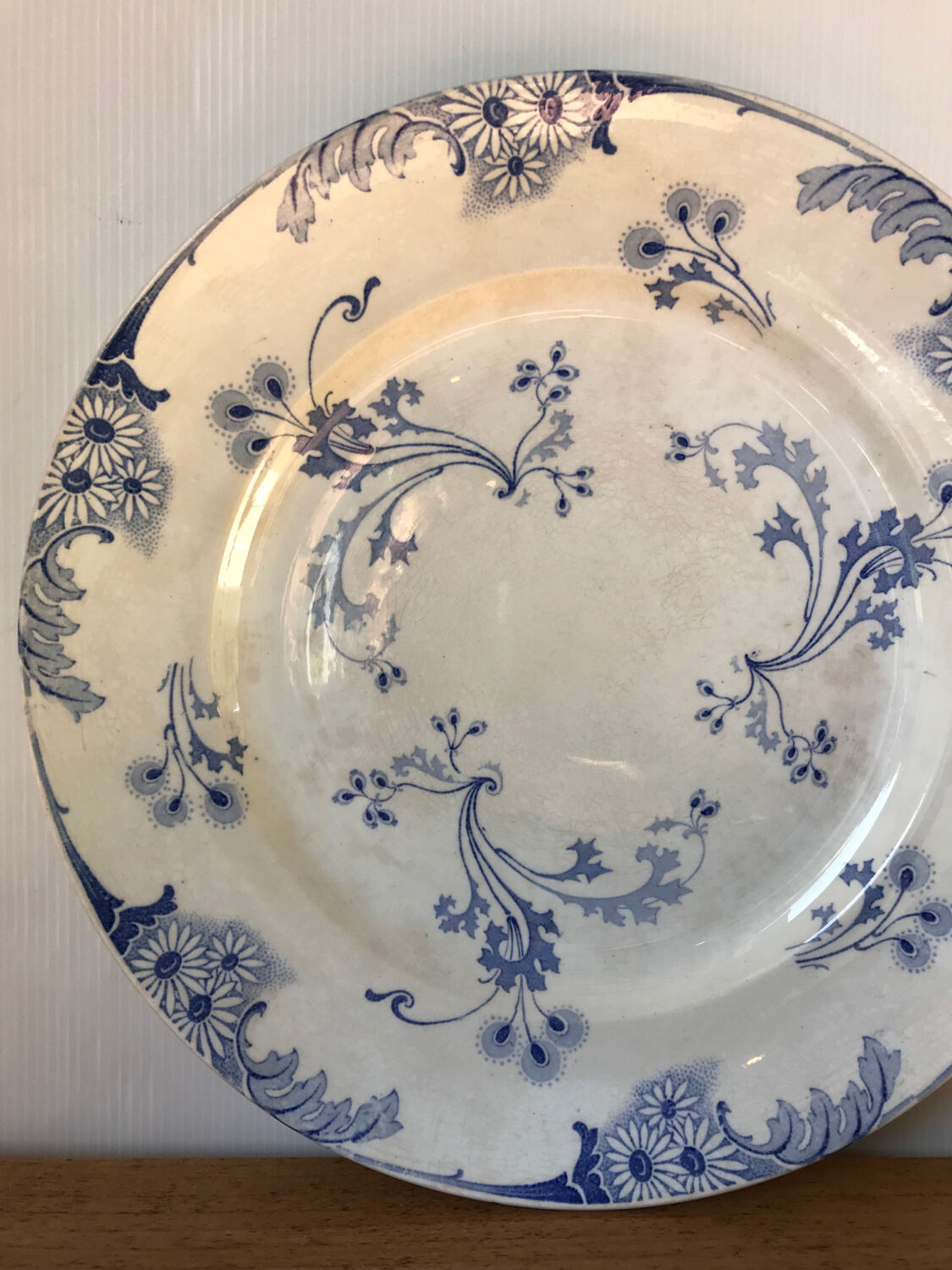 Round iron earth serving dish K&G Lunéville