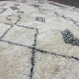 White black berbere abstract wool rug 175x266cm