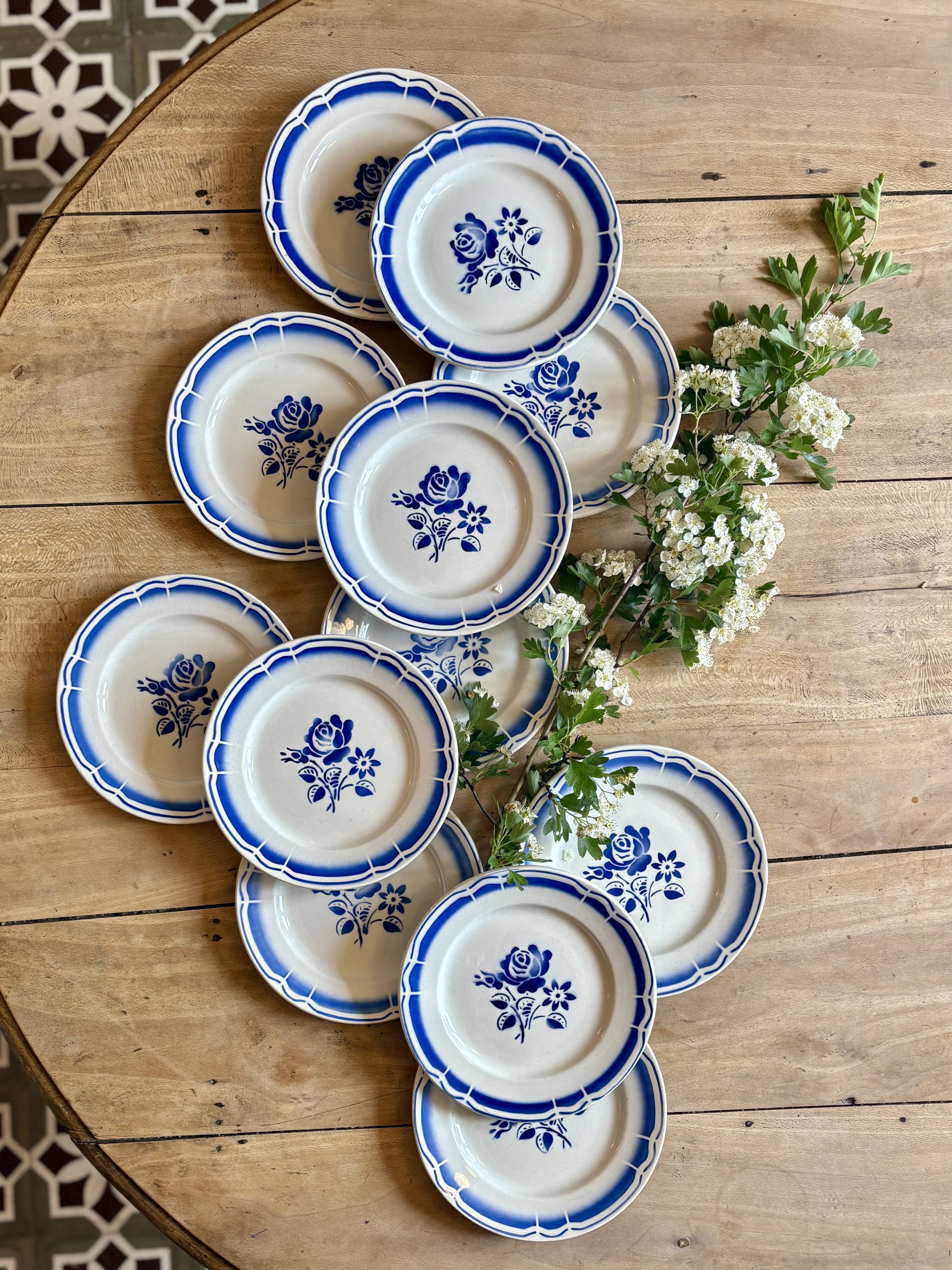 Set of 12 vintage blue flower dessert plates