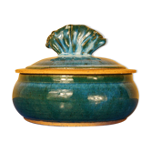 Box in glazed blue sandstone signed