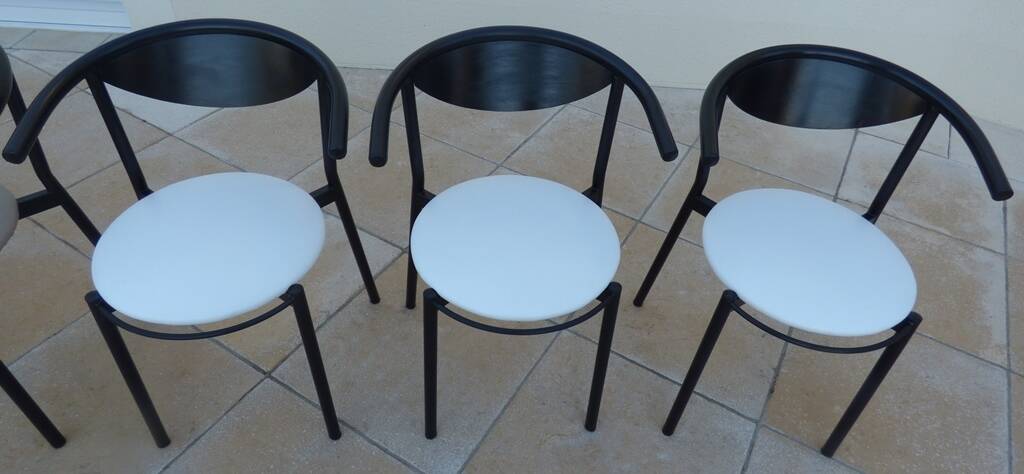 6 gondola-style chairs with luxurious metal structure and imitation leather