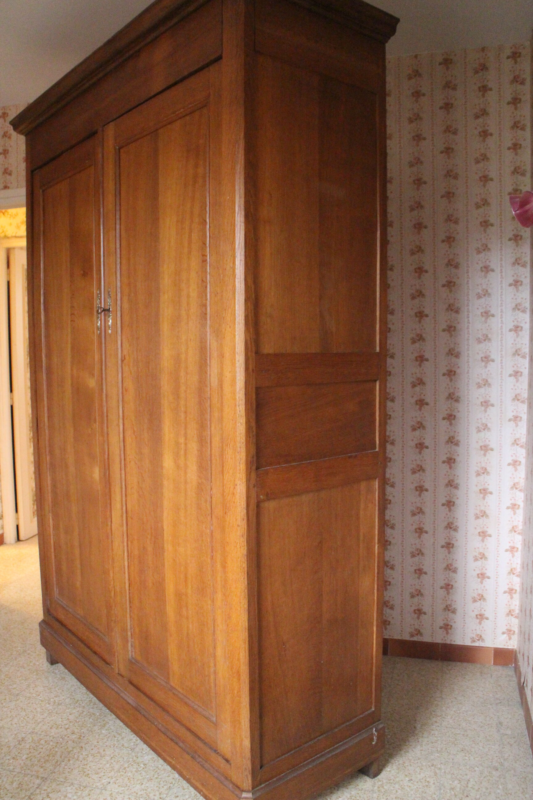 Louis Philippe oak wardrobe