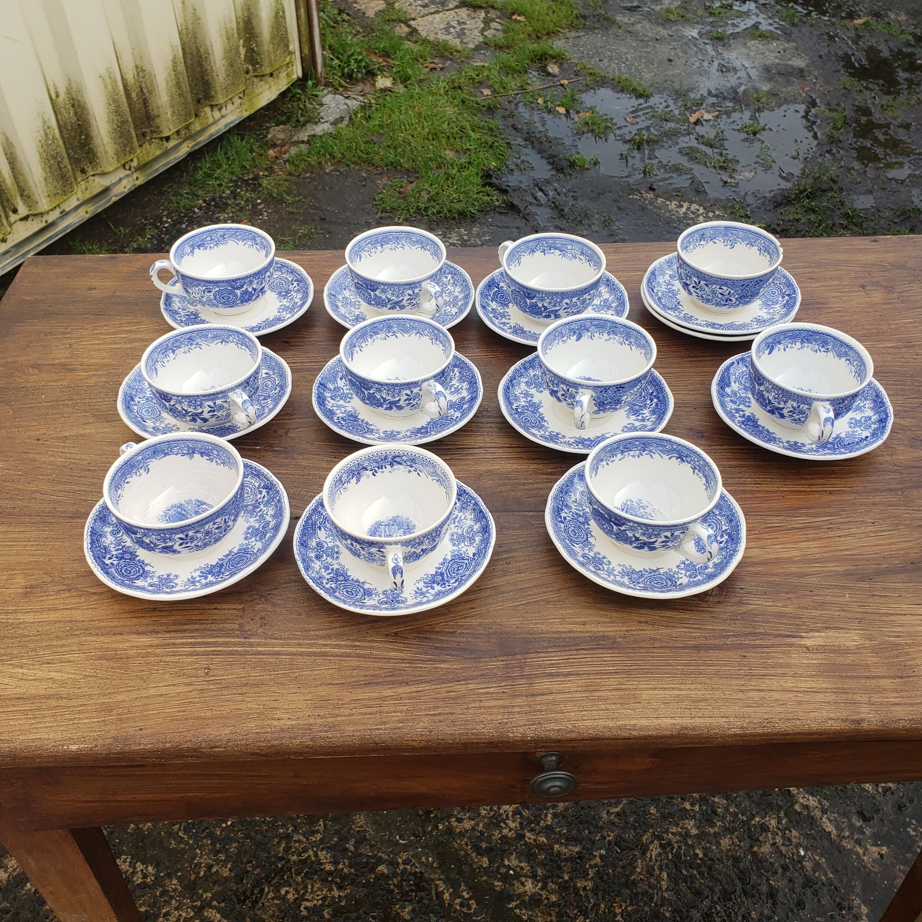 Villeroy tea cups and boch model Bungerland