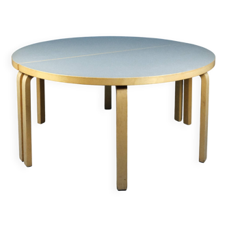 Set of 2 Tables 96 – Alvar Aalto – Artek