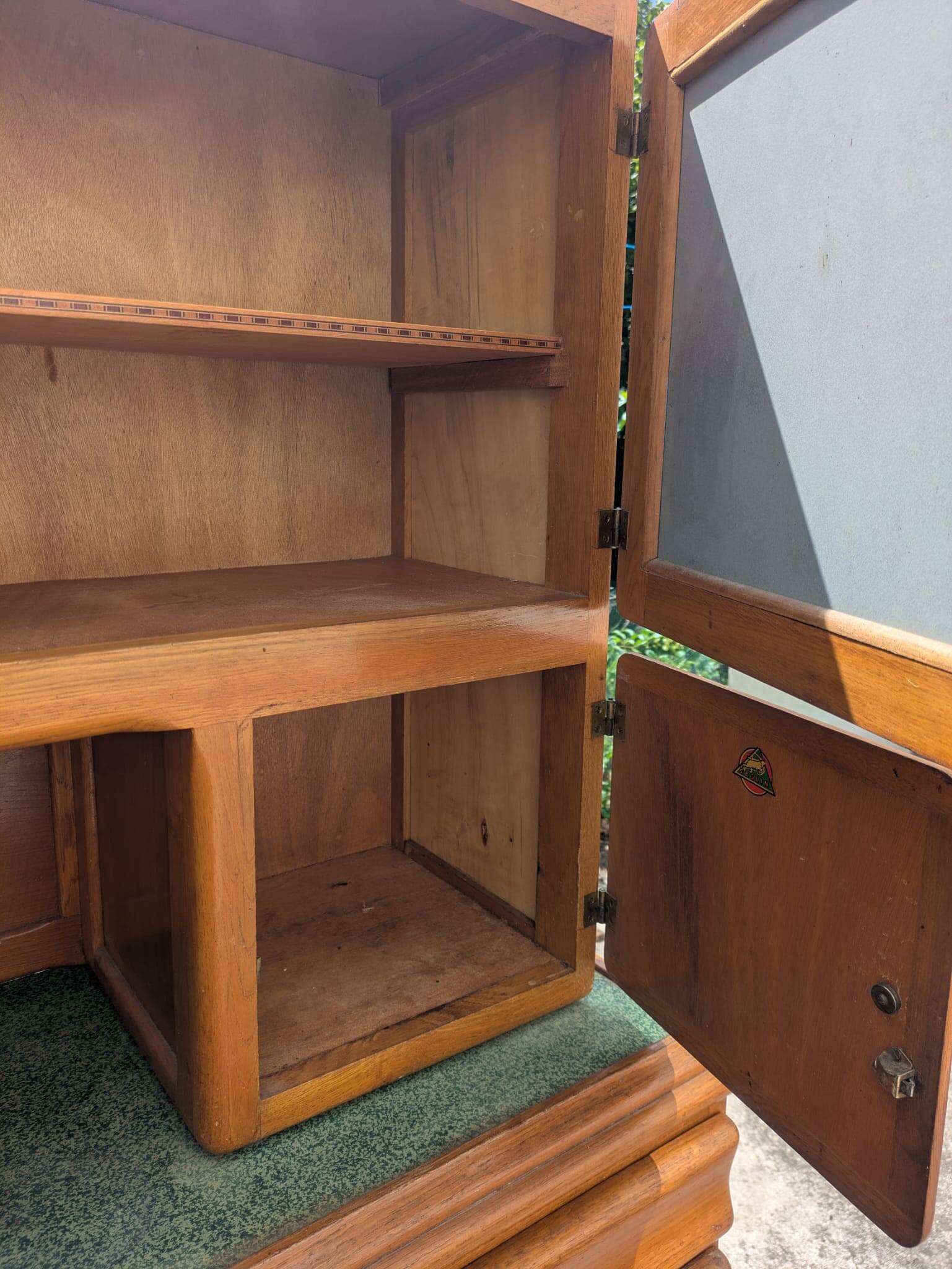 two-body kitchen buffet