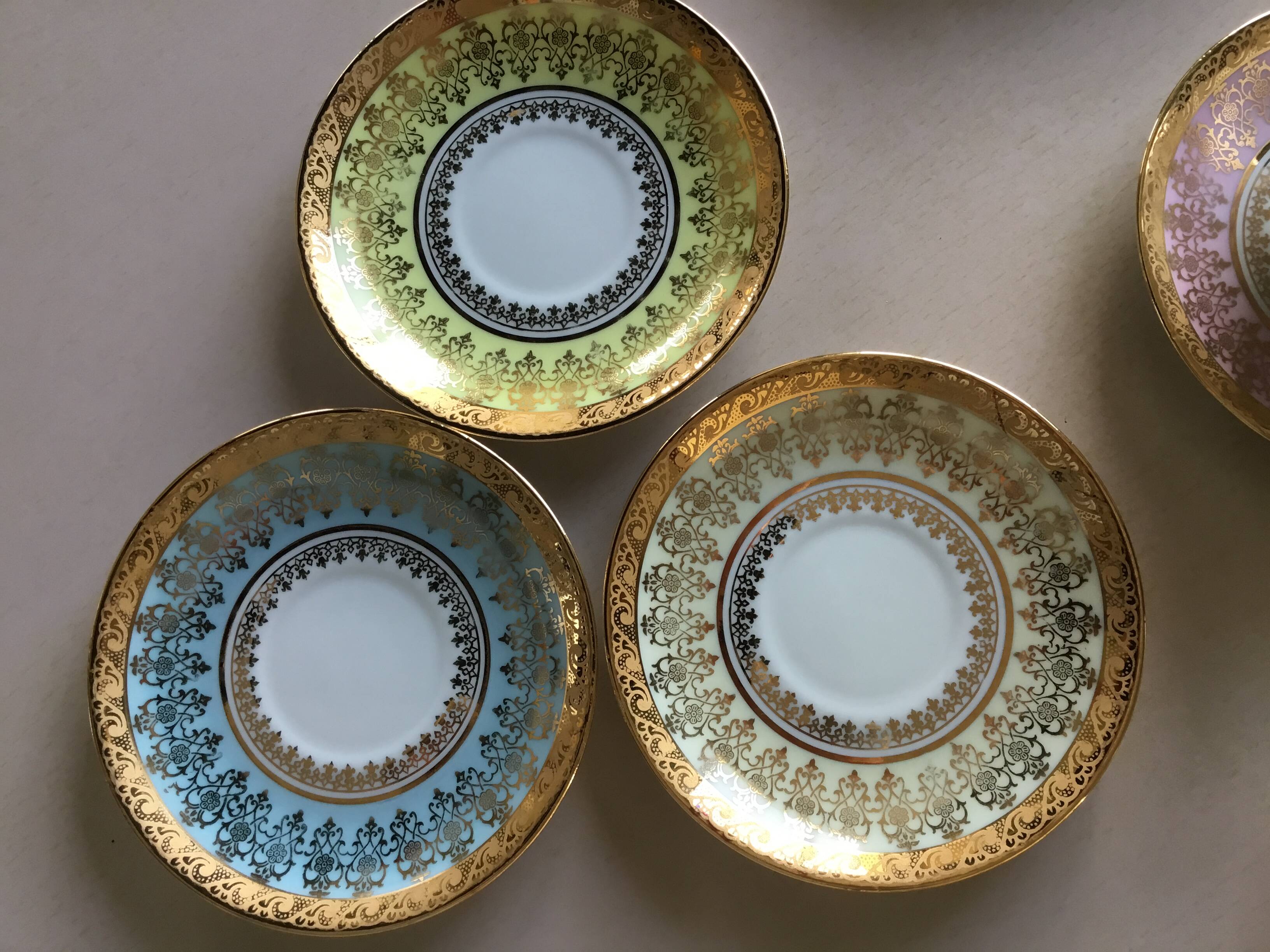 6 tasses à café en porcelaine de Limoges