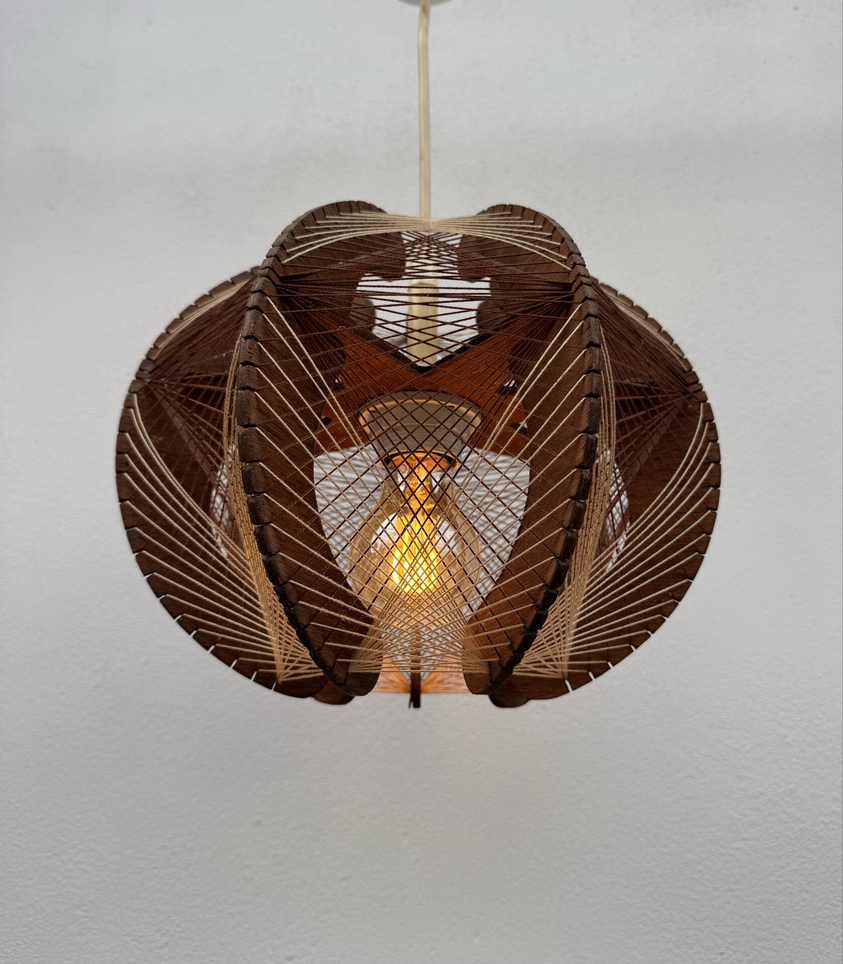 1960s Scandinavian suspension style