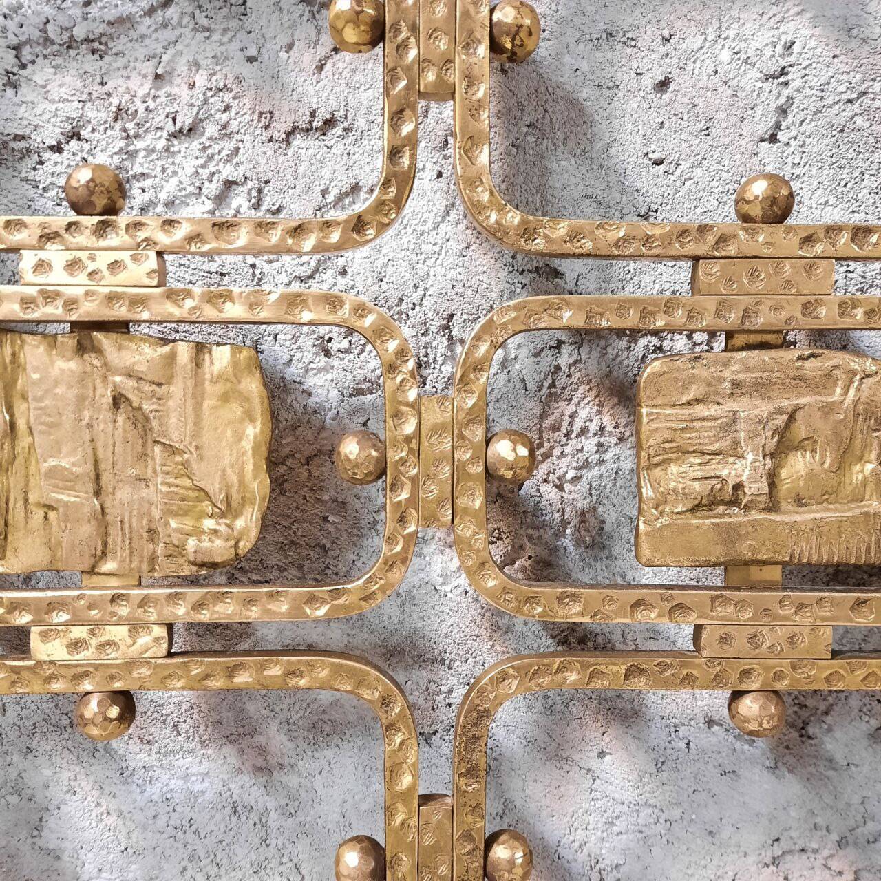 60s/70s bed design Luciano Frigerio in gilded brass