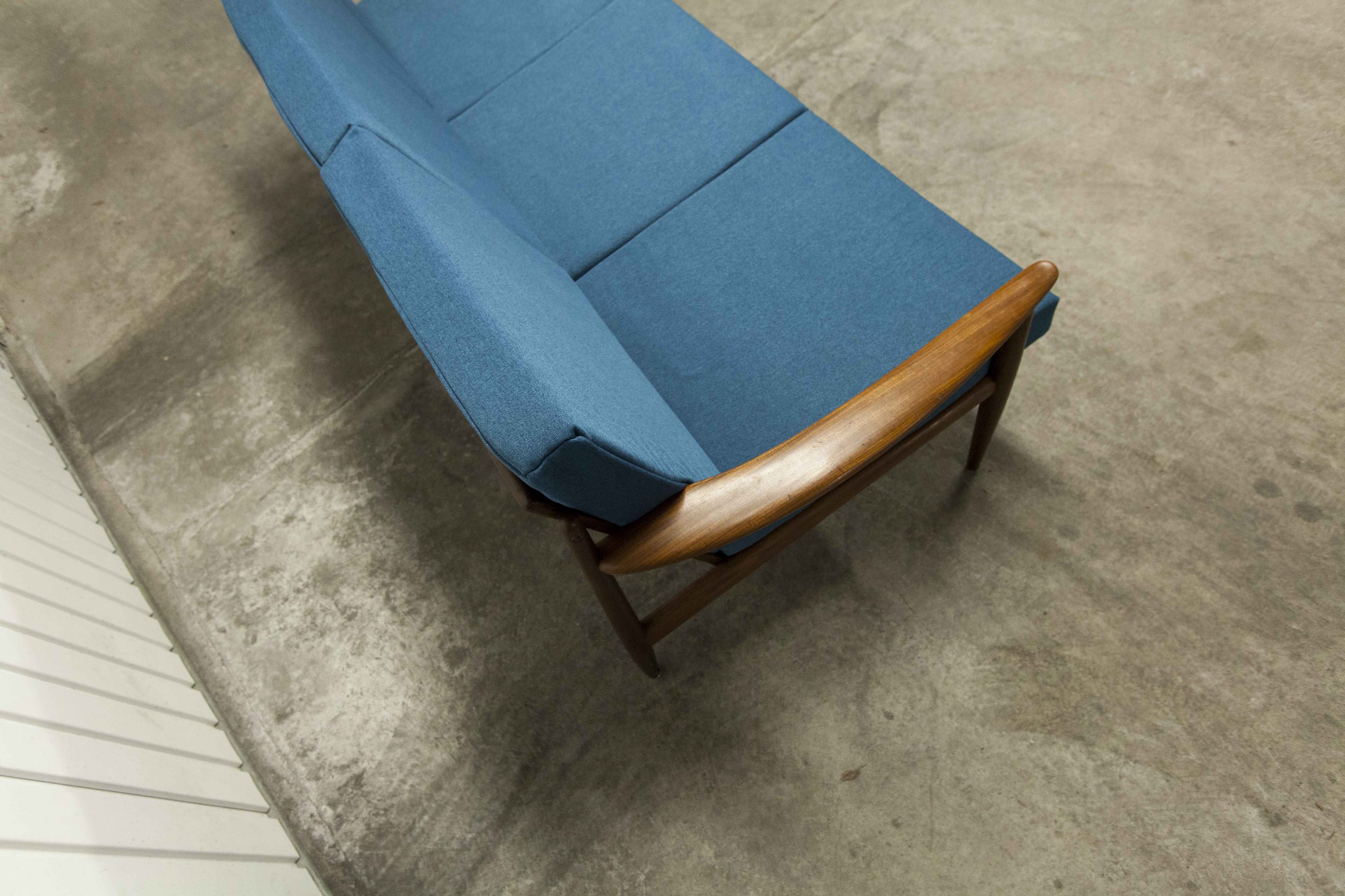 Scandinavian sofa 3 places in teak 1960 restored