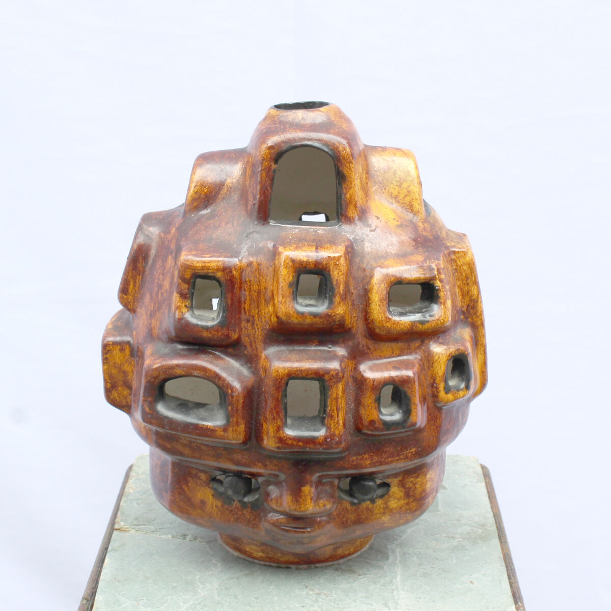 Architectural ceramic lamp