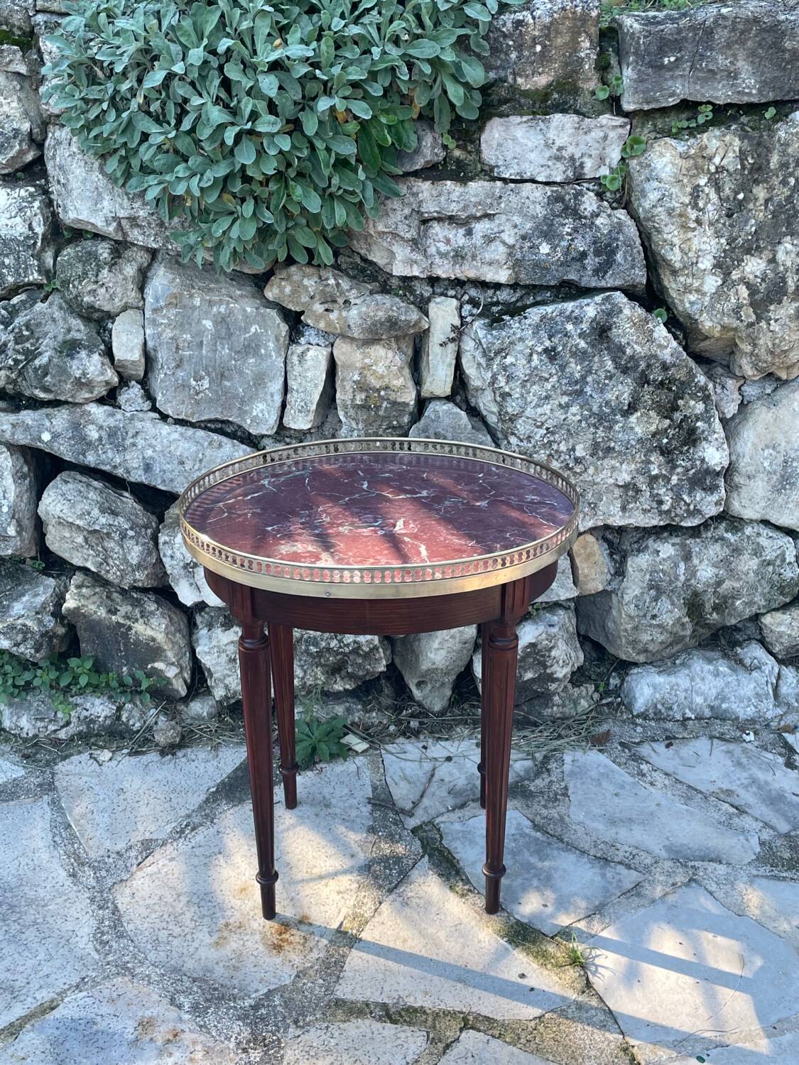 Small Louis XVI style mahogany hot water bottle table from the 19th century