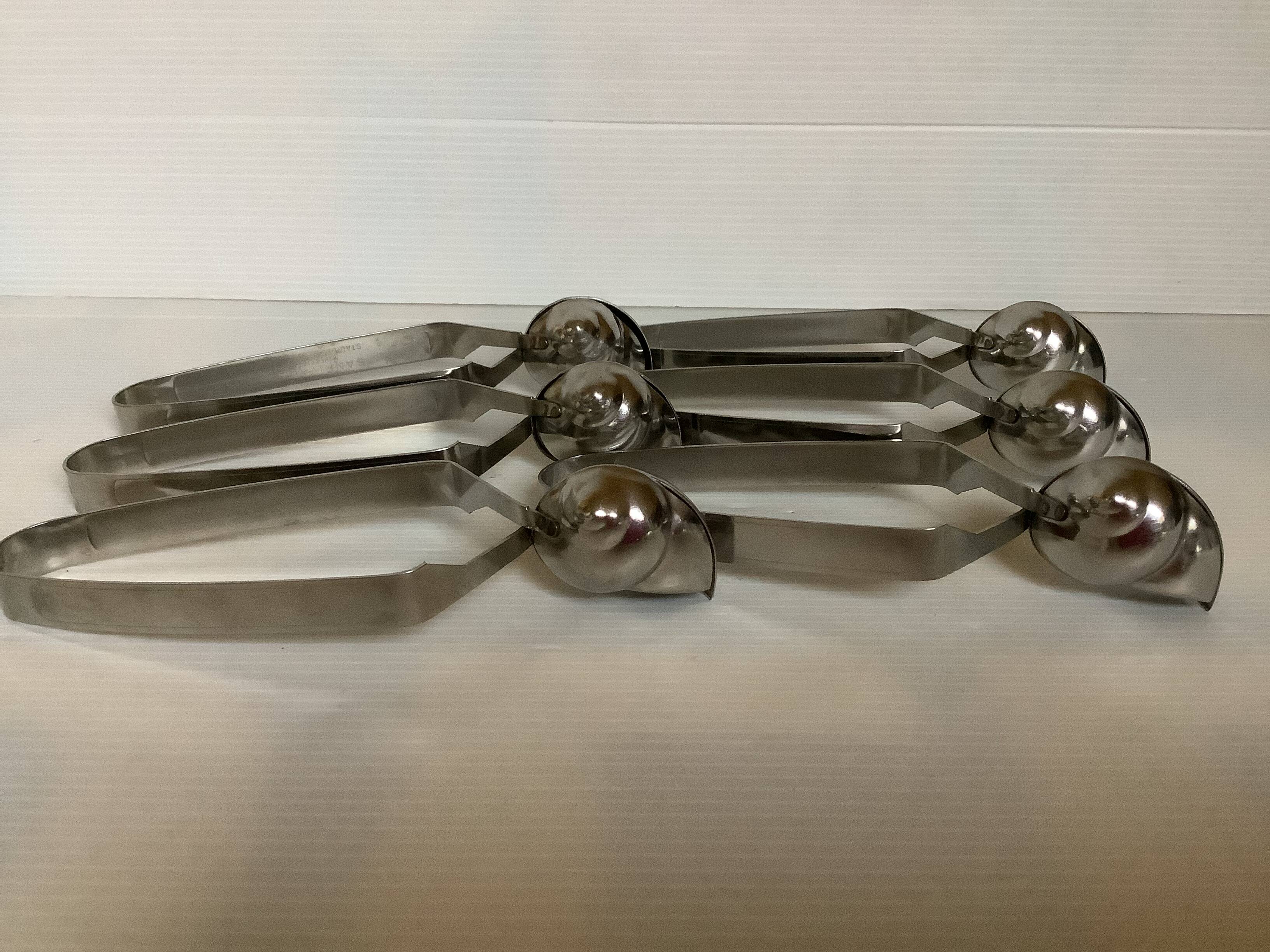 Six snail clips in the shape of a snail shell France
