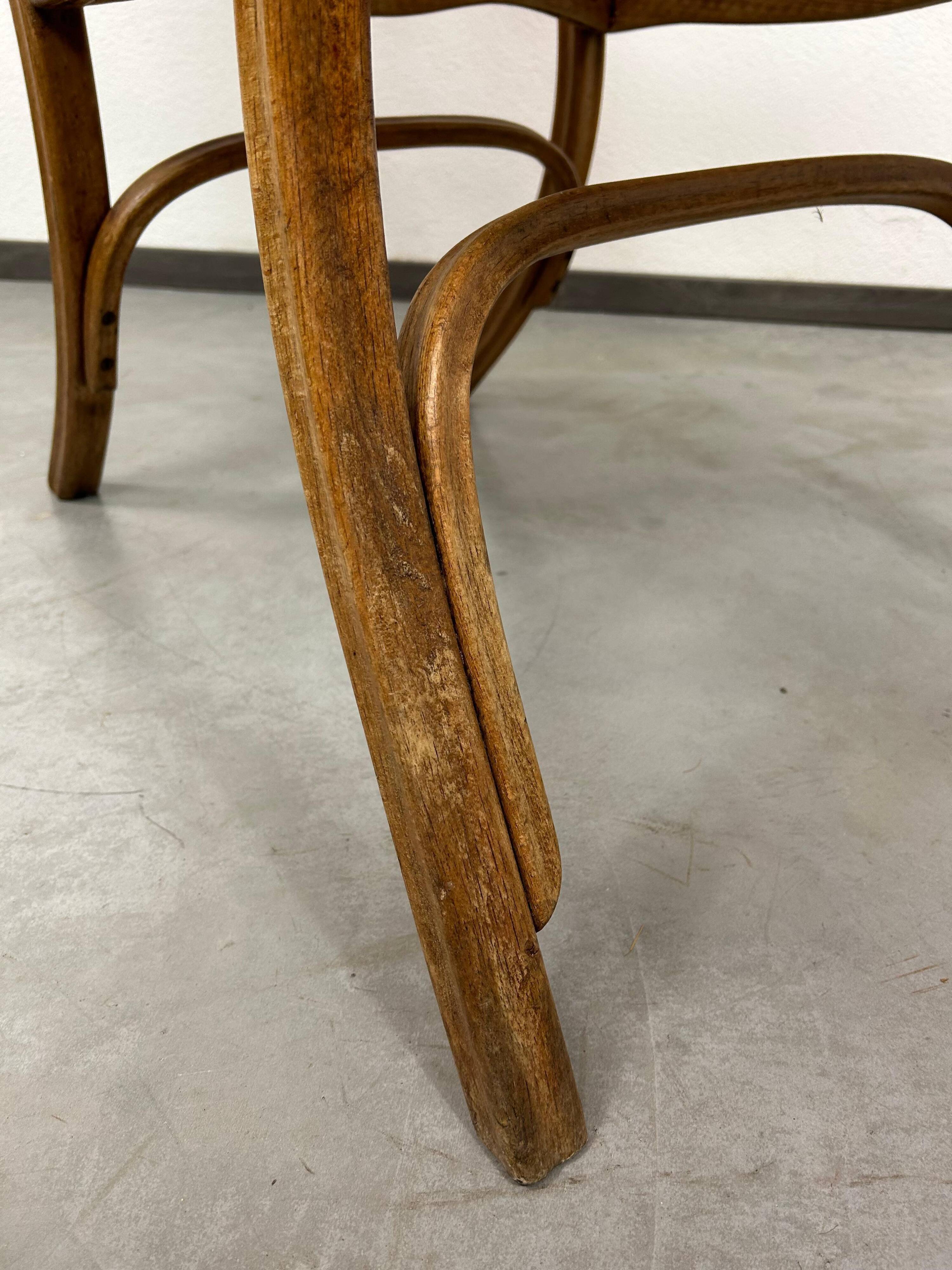 Fauteuil facile n°1 avec siège en rotin par Thonet