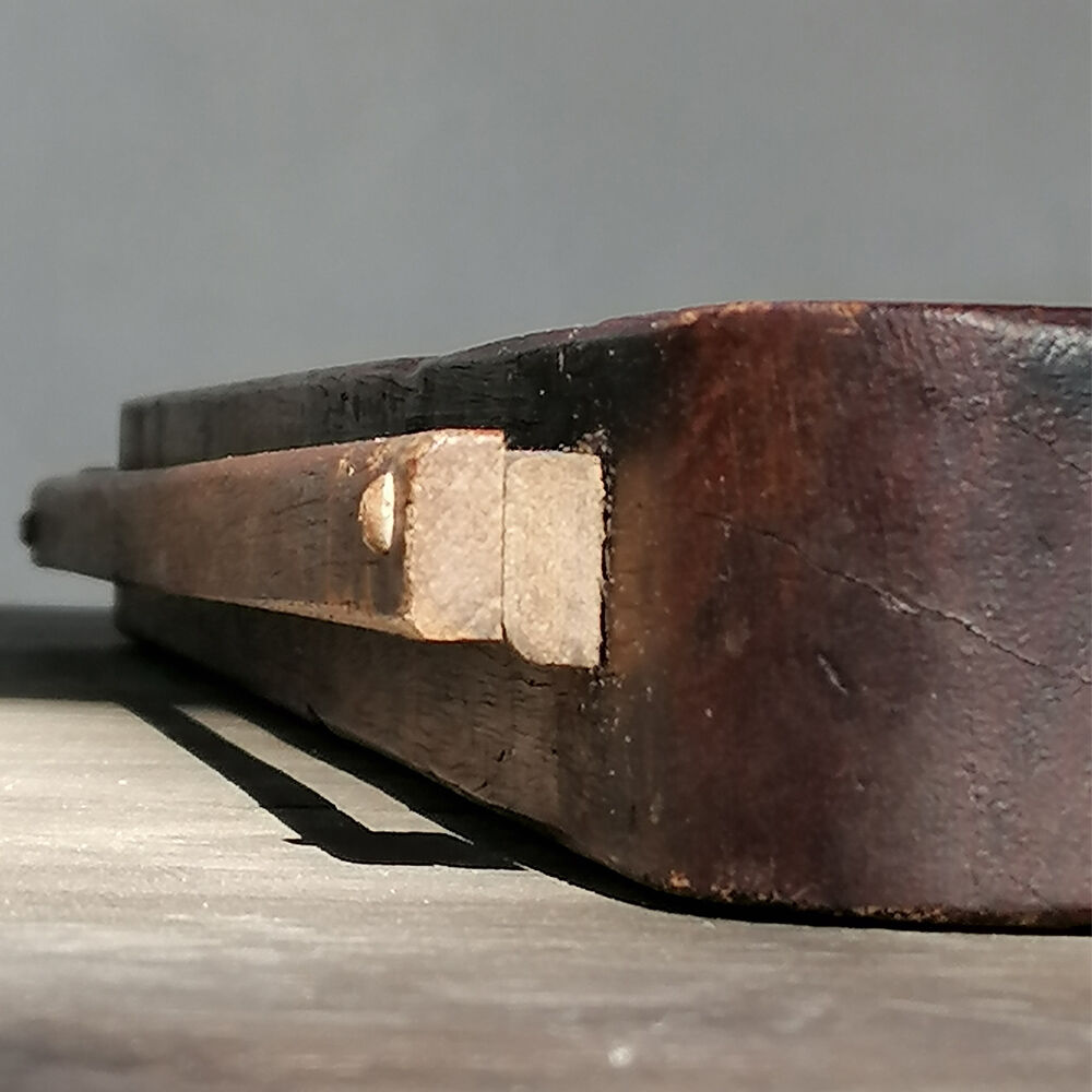 Flat wooden log board and handles