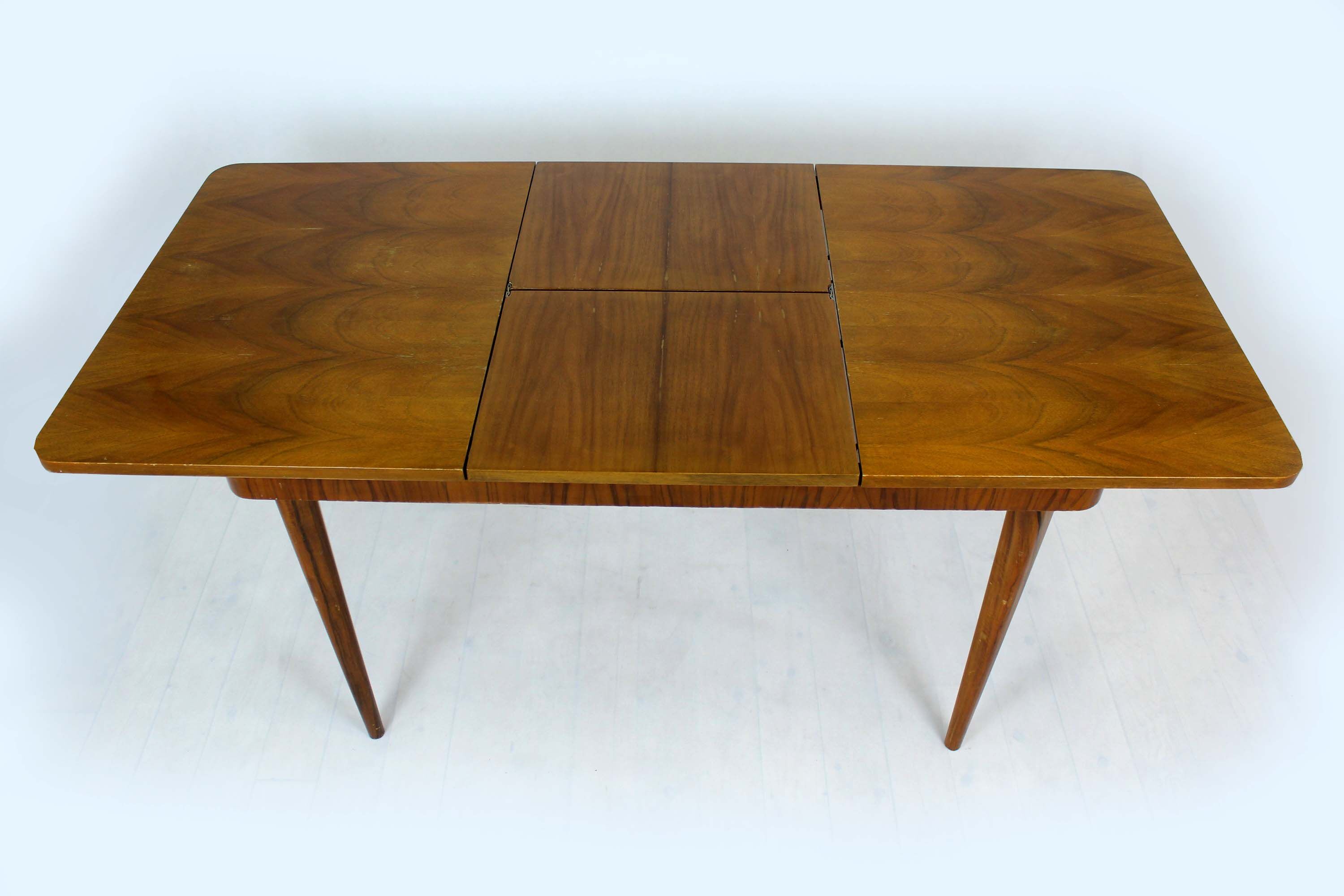 Table à manger à rallonge en noyer de Mier, années 1950