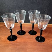 4 glasses 22 cl on black Onyx swirl stand Luminarc France, Vintage