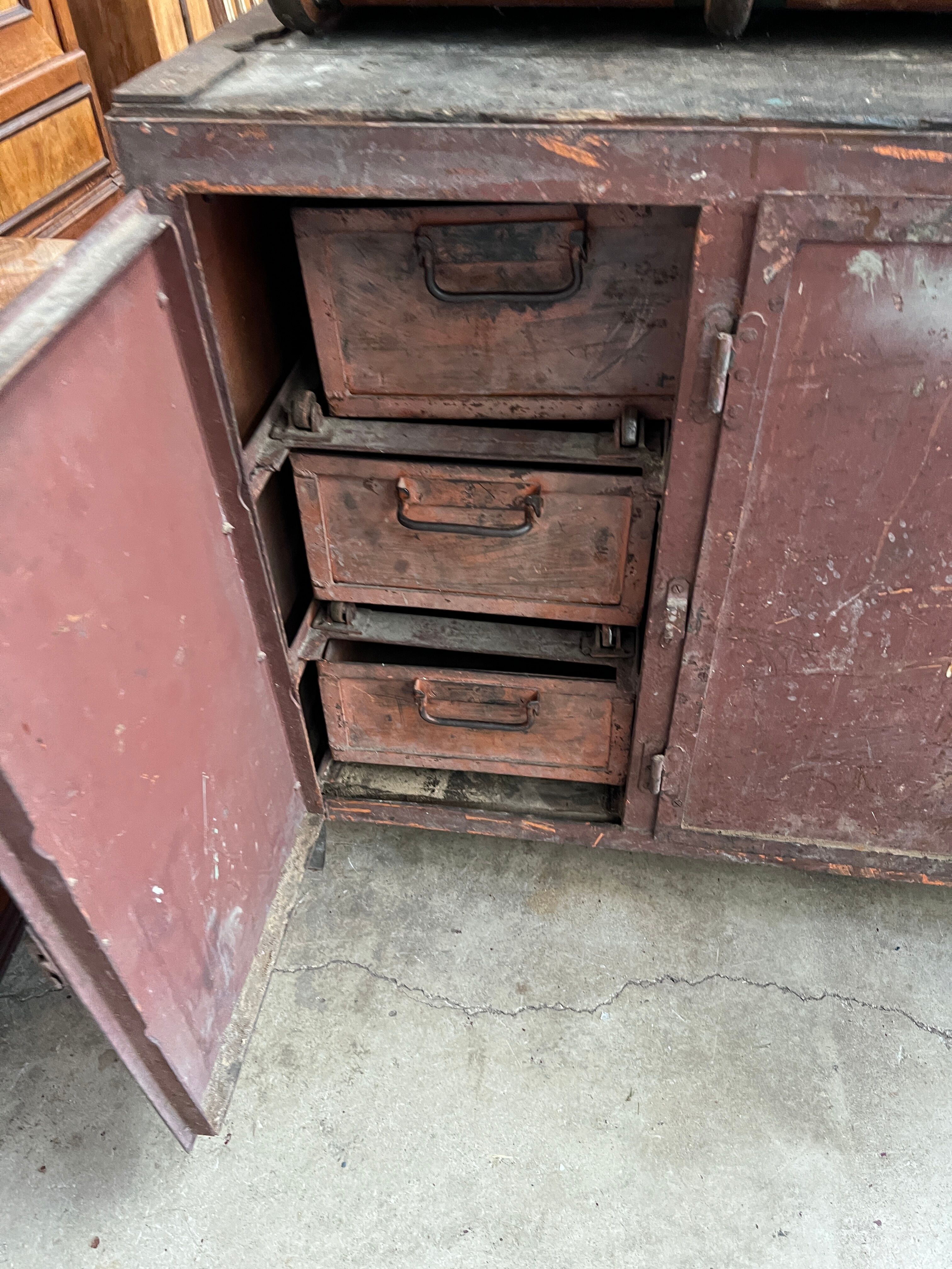Series of 4 wooden chairs and cannage