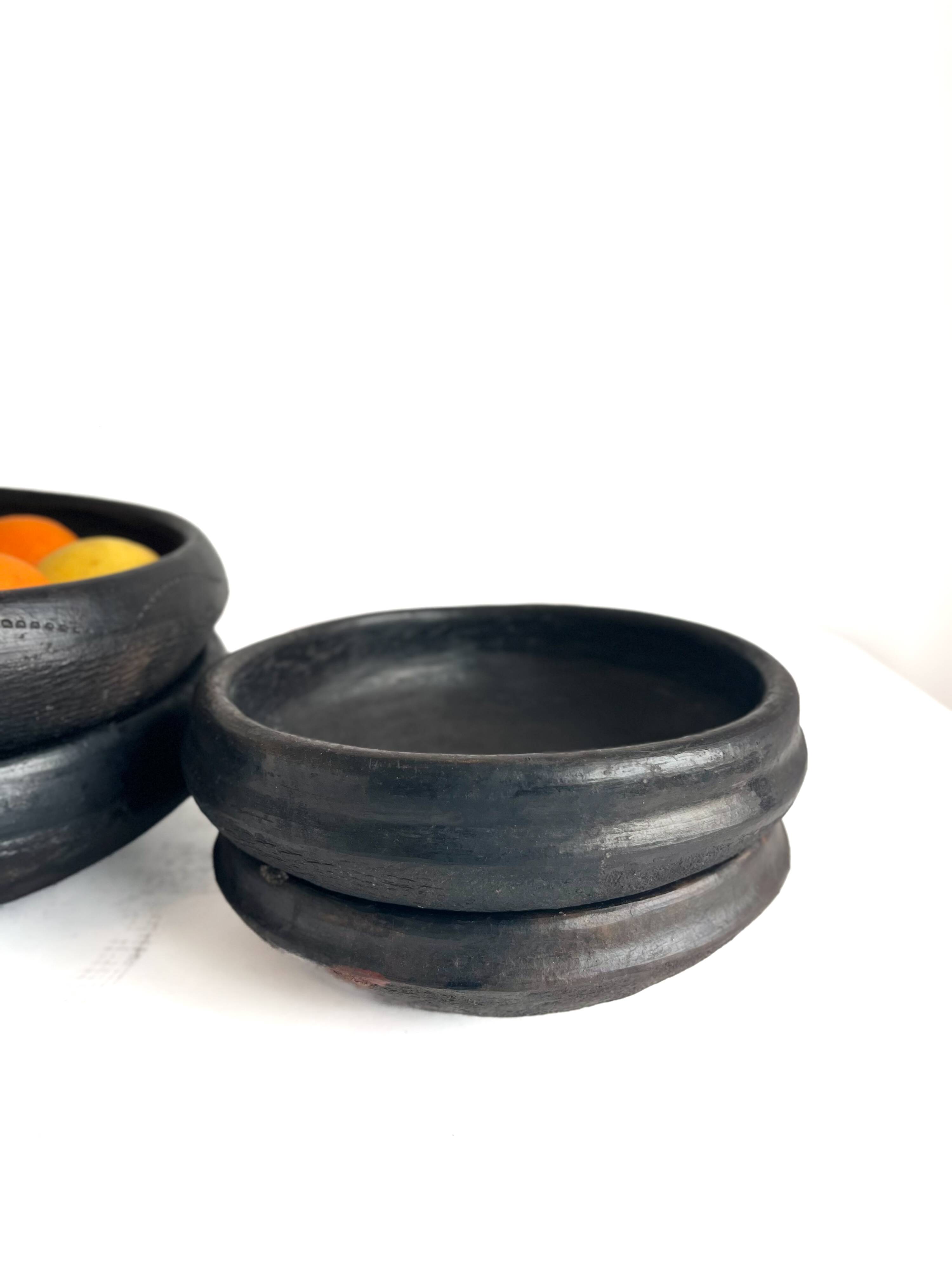 Abron "Kânâh" smoked terracotta dish | Ø 23cm diameter | African bowl