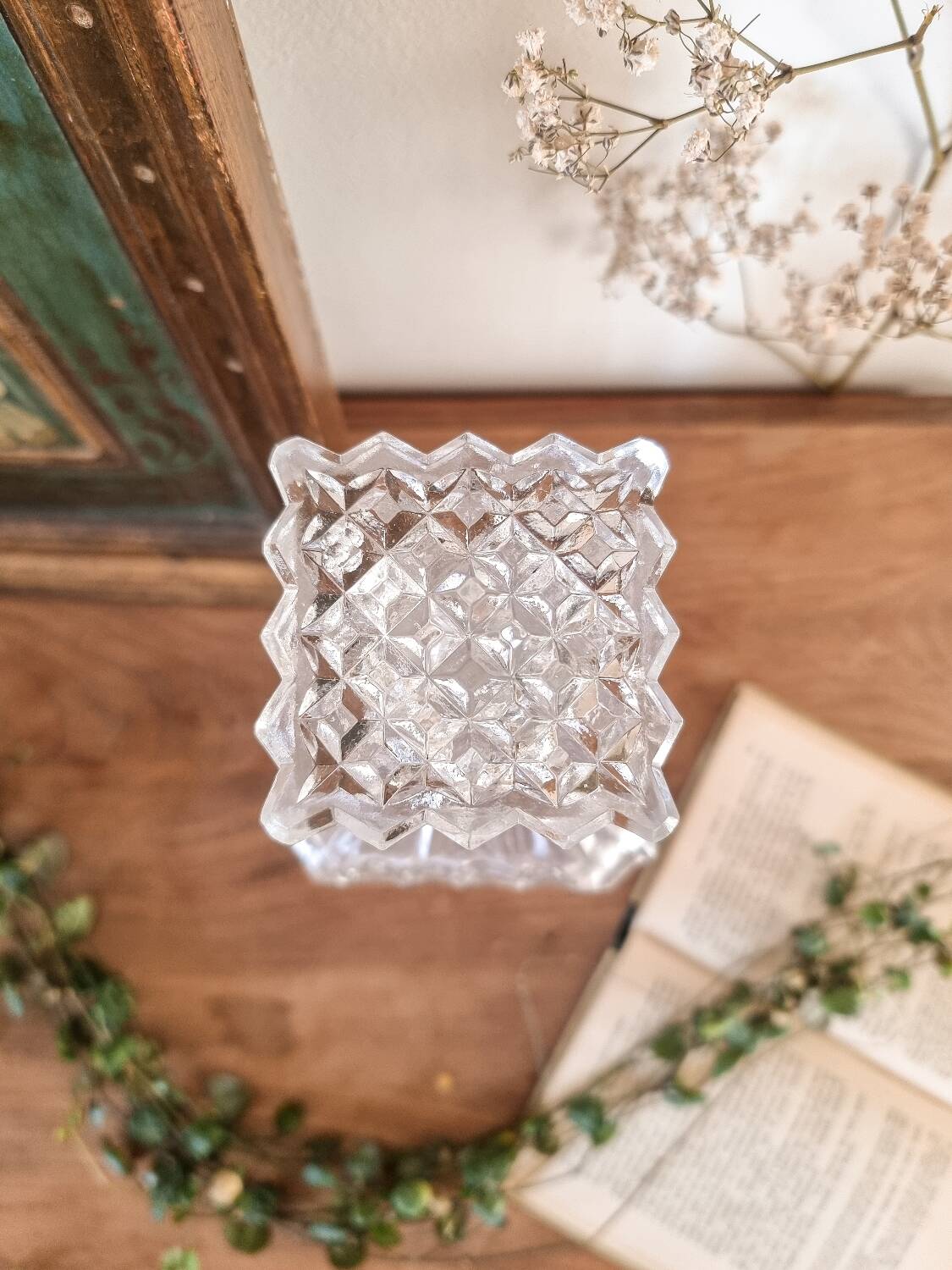 Crystal whiskey decanter, 1950