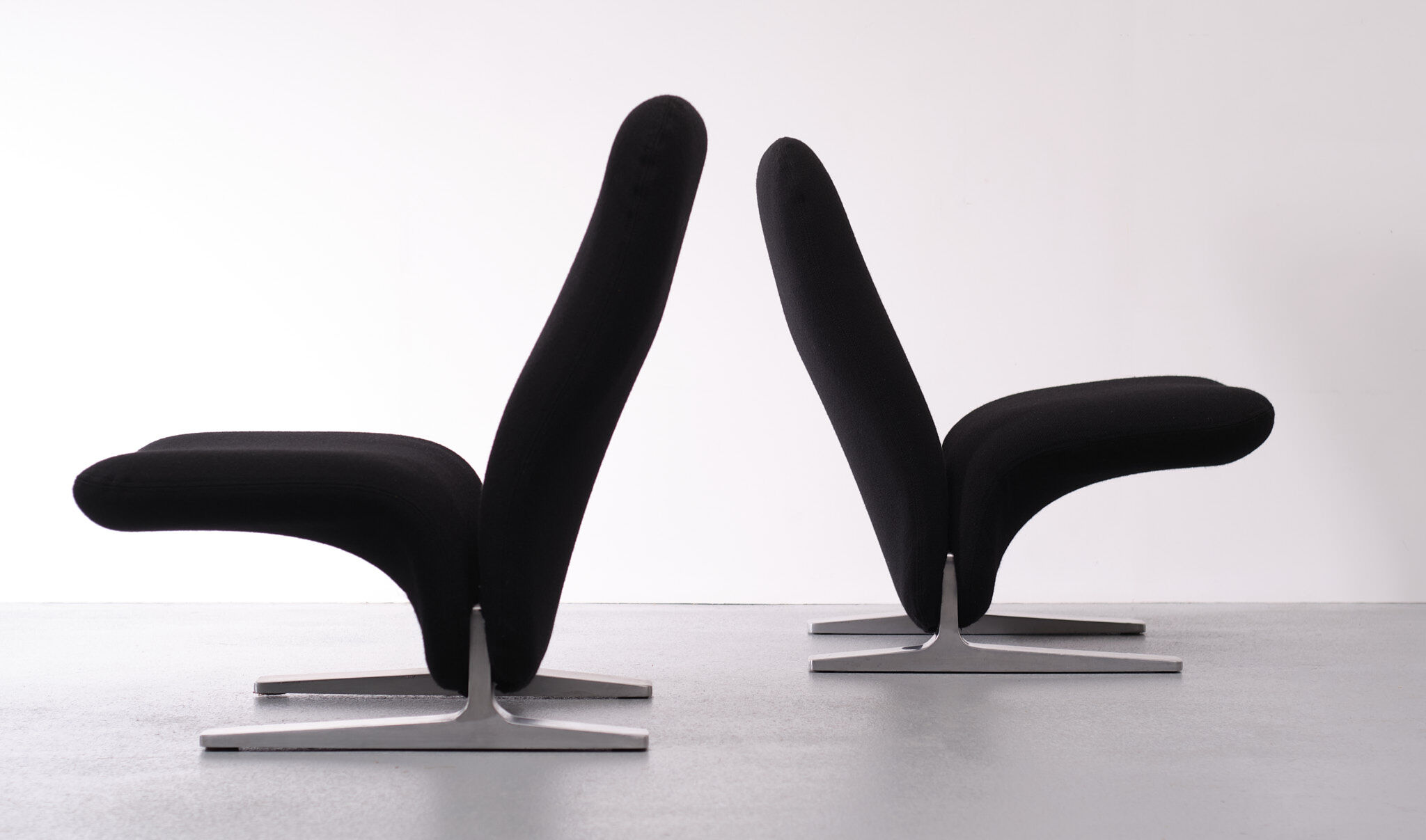 F780 Concorde Lounge Chairs by Pierre Paulin for Artifort in New Upholstery