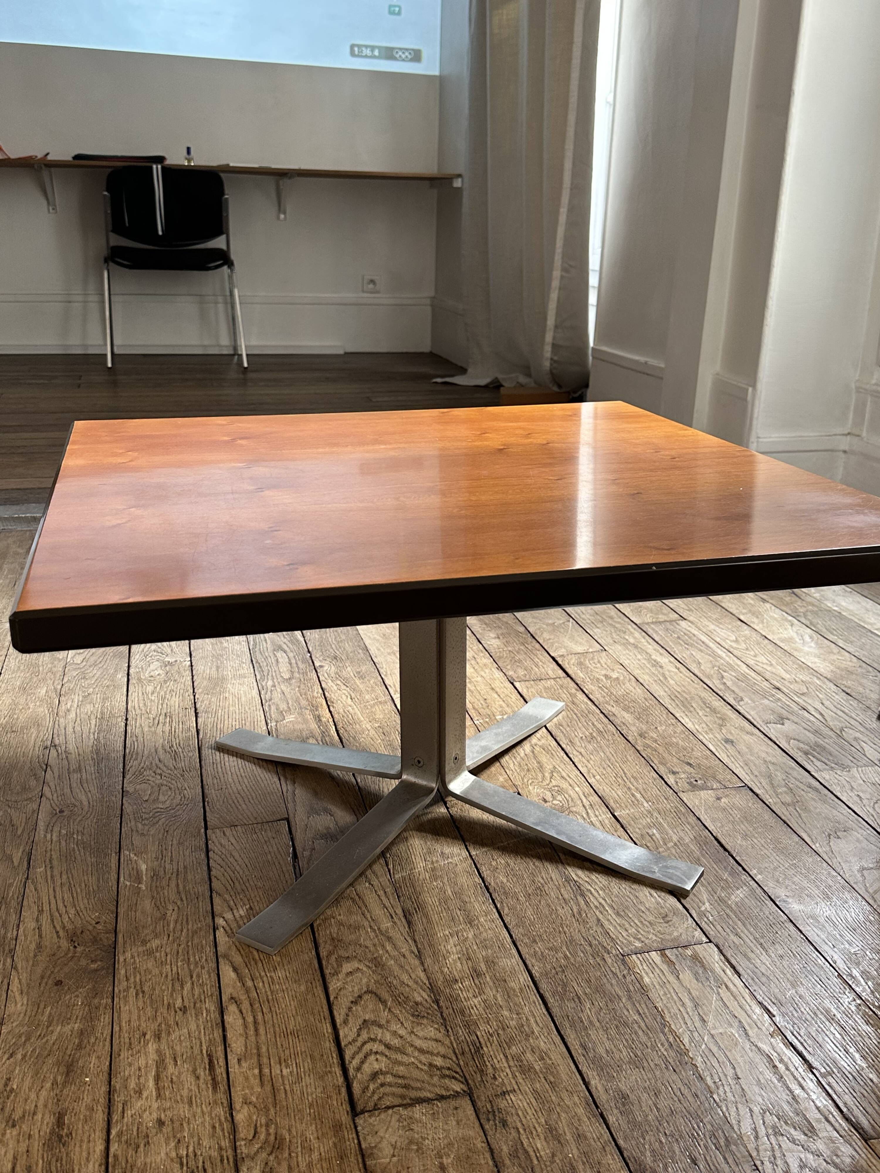 Italian coffee table signed Formanova