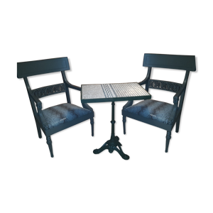 fauteuils et table