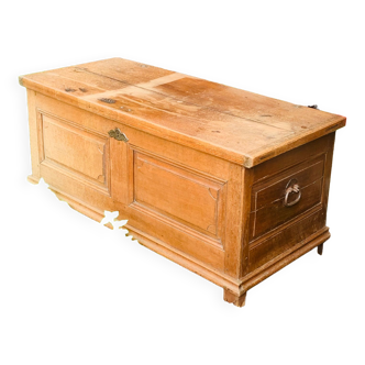 Oak chest