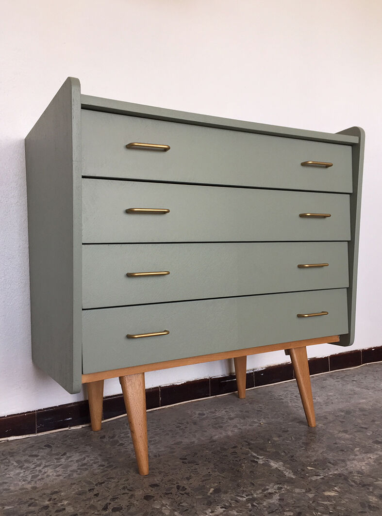 Vintage dresser compass feet