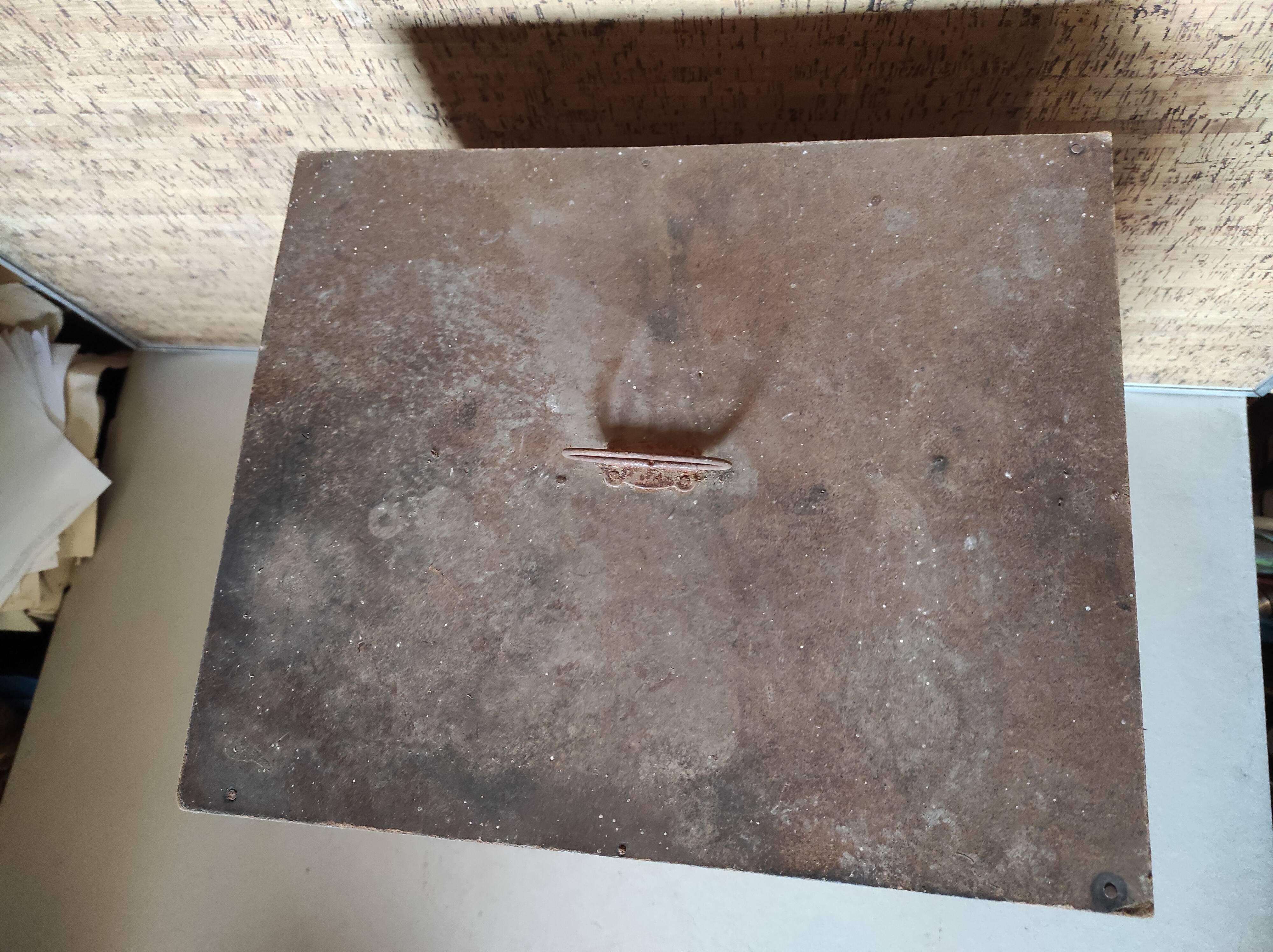 Small pantry cabinet in vintage wood mesh