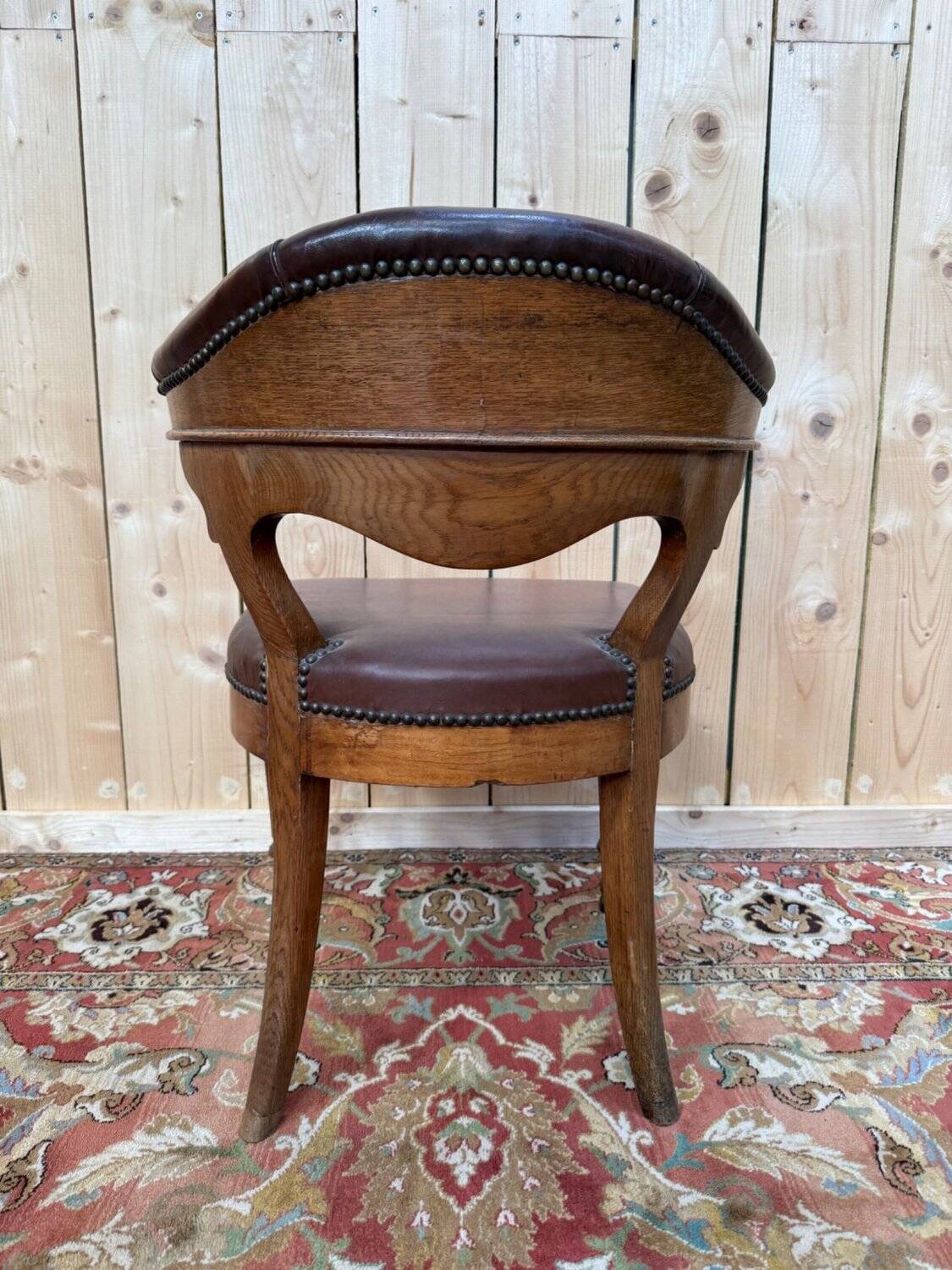 Fauteuil de bureau – Style Napoléon III – Chêne et cuir – XIXe s.