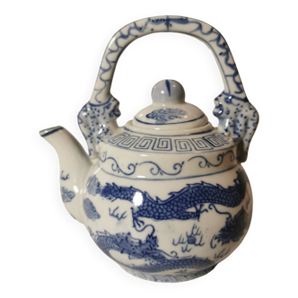 Théière chinoise bleue et blanche ancienne en céramique vintage décor dragon