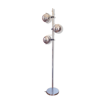 70s lamppost with 3 chrome round spots