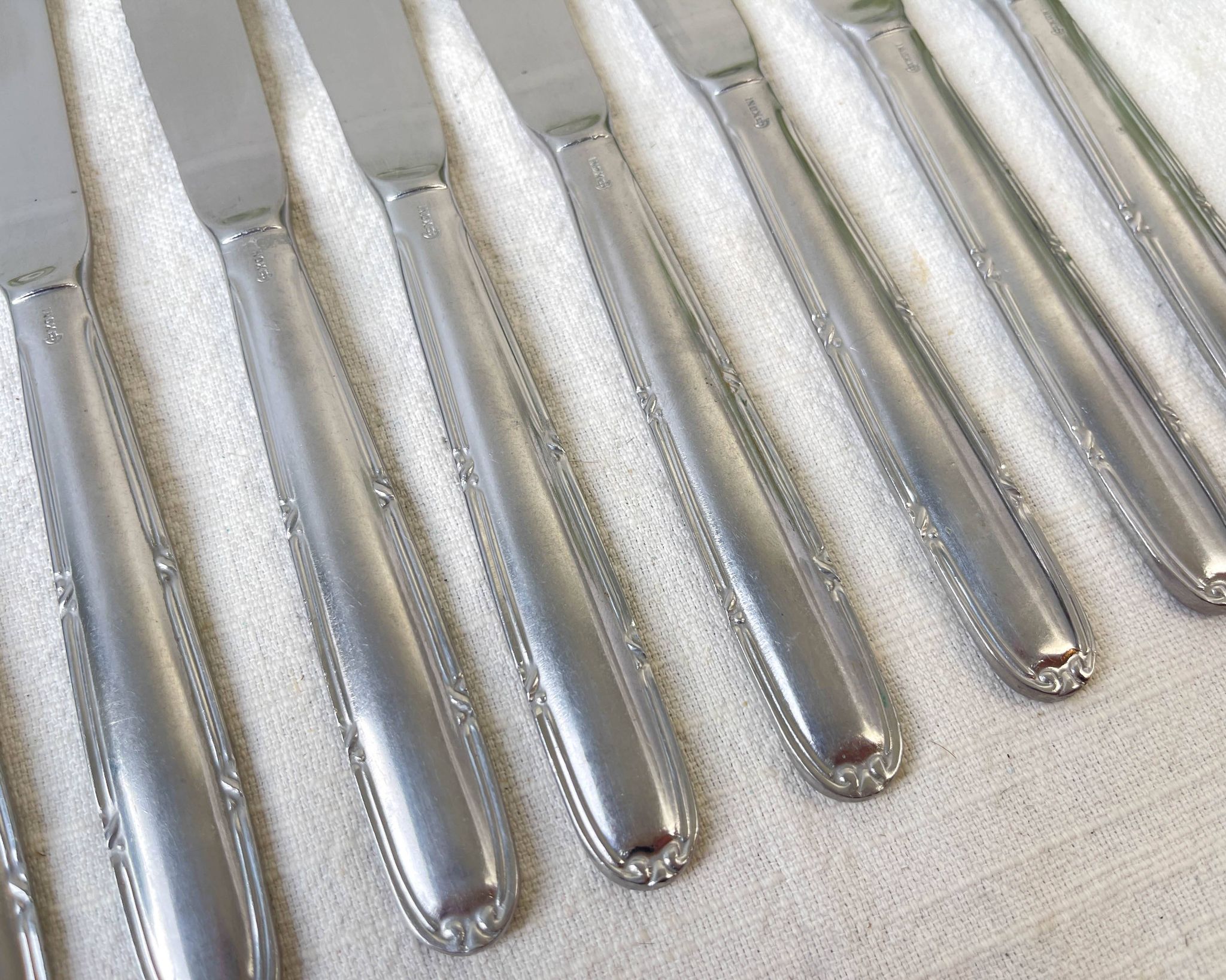 8 vintage stainless steel knives made in France