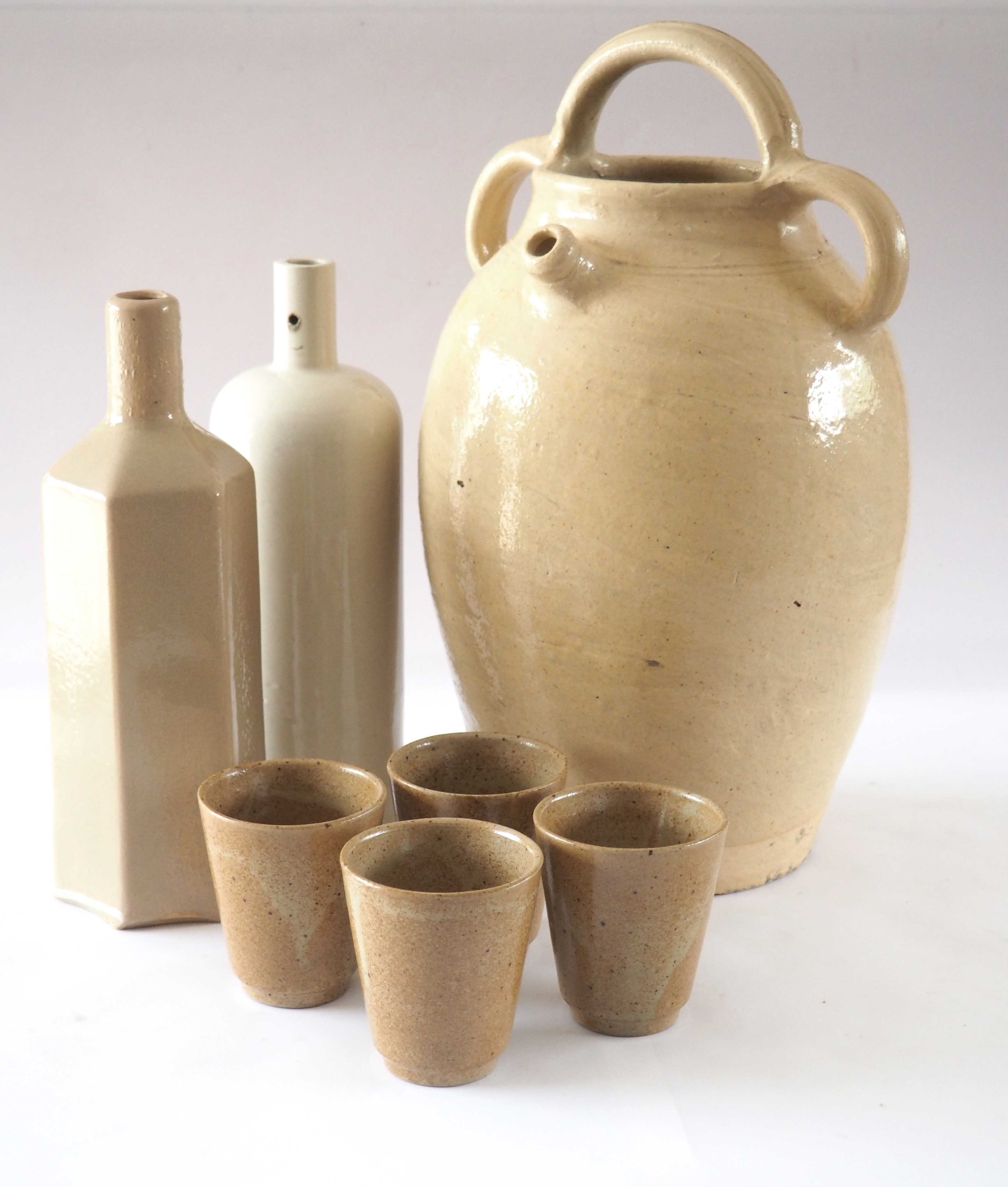 White sandstone gargoulette