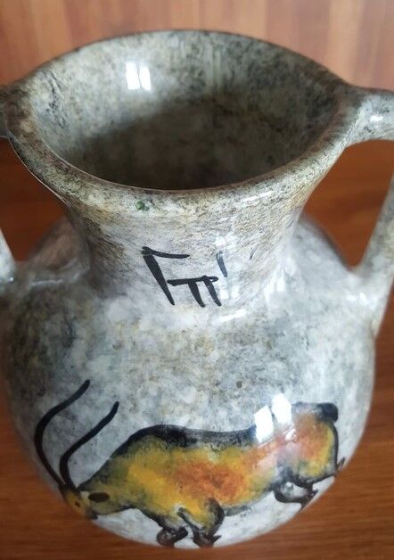Vintage ceramic vase rock decoration
