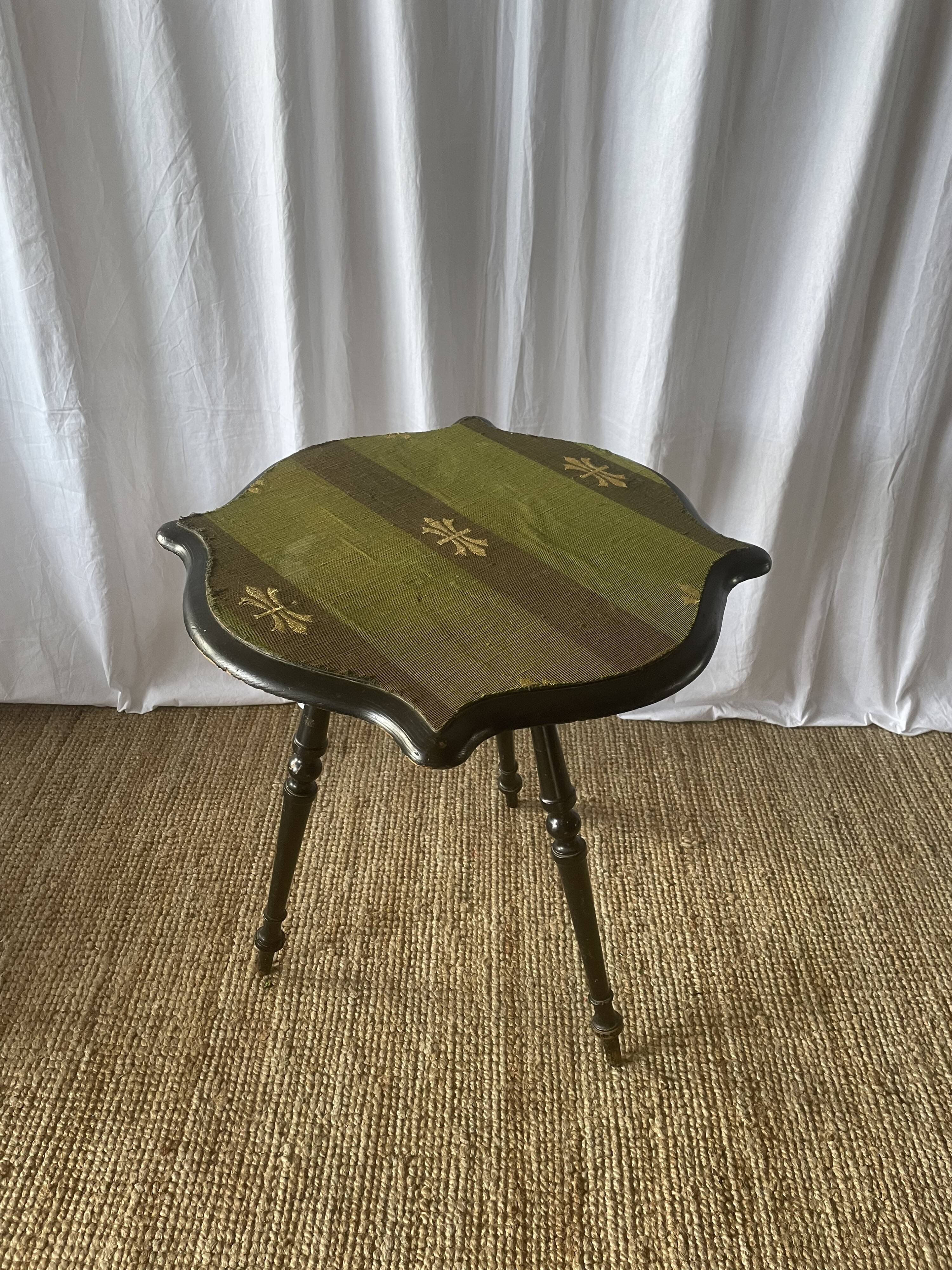 Tripod gueridon in the Napoleon III style