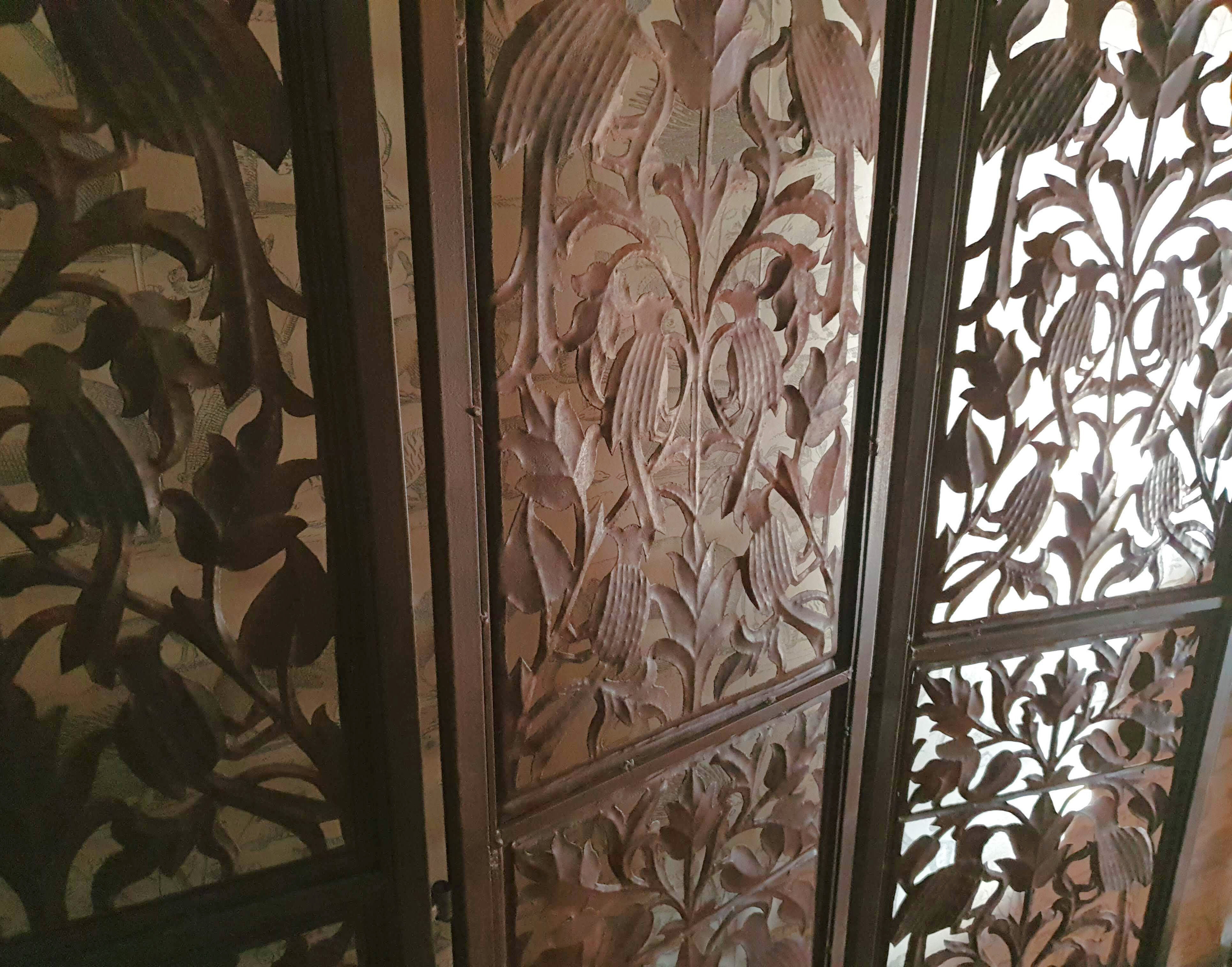 Cut metal screen