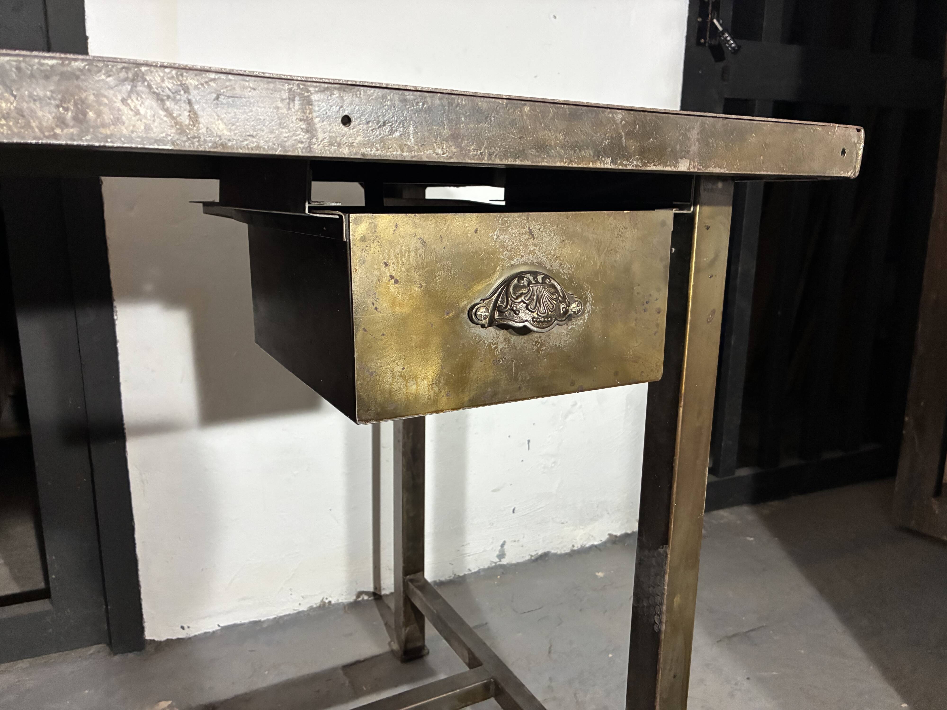 Vintage industrial workshop desk in patinated metal - brass drawer