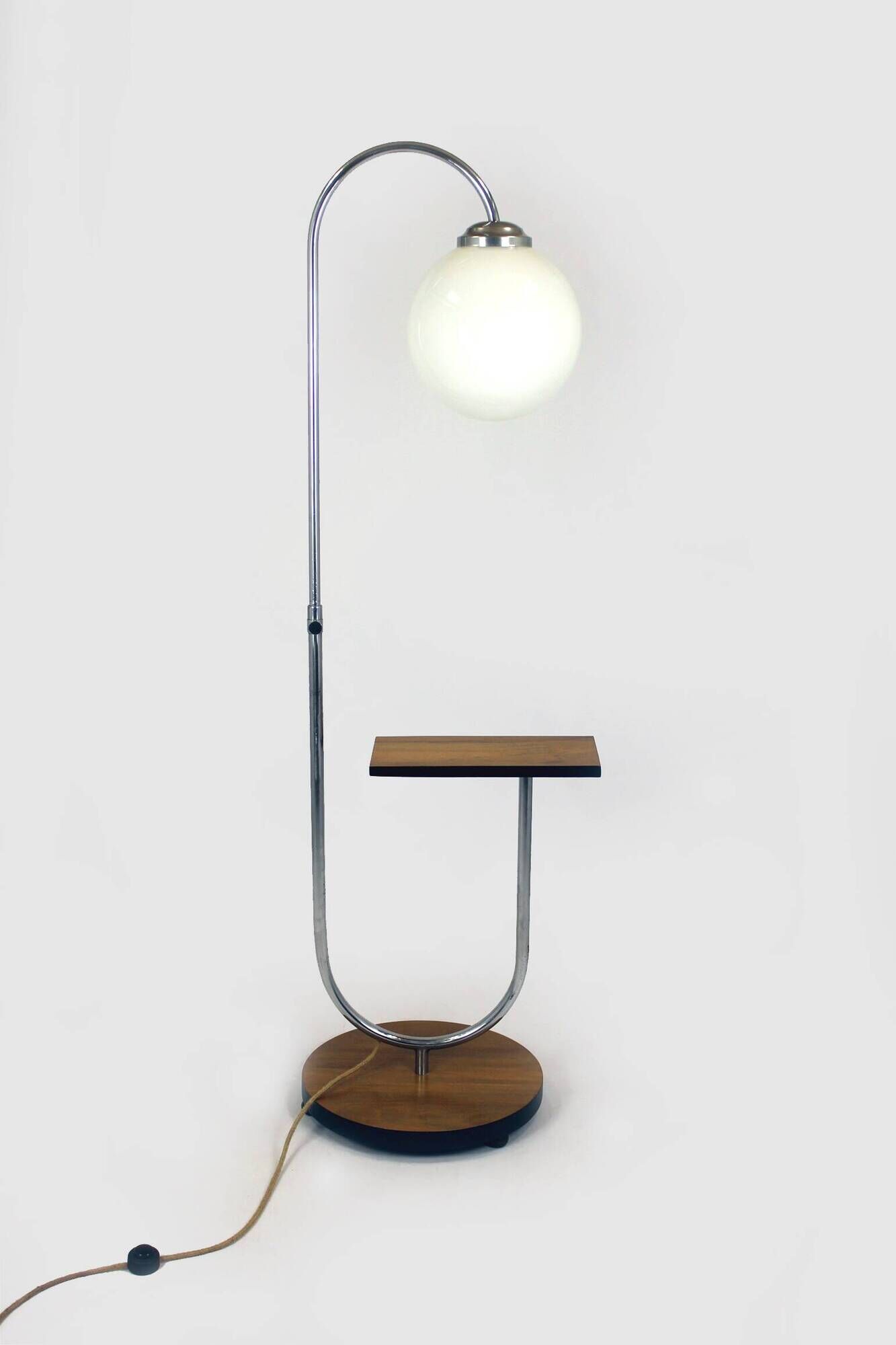 Lampadaire Art Déco Bauhaus restauré par Jindrich Halabala, 1940s