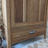 Armoire parisienne