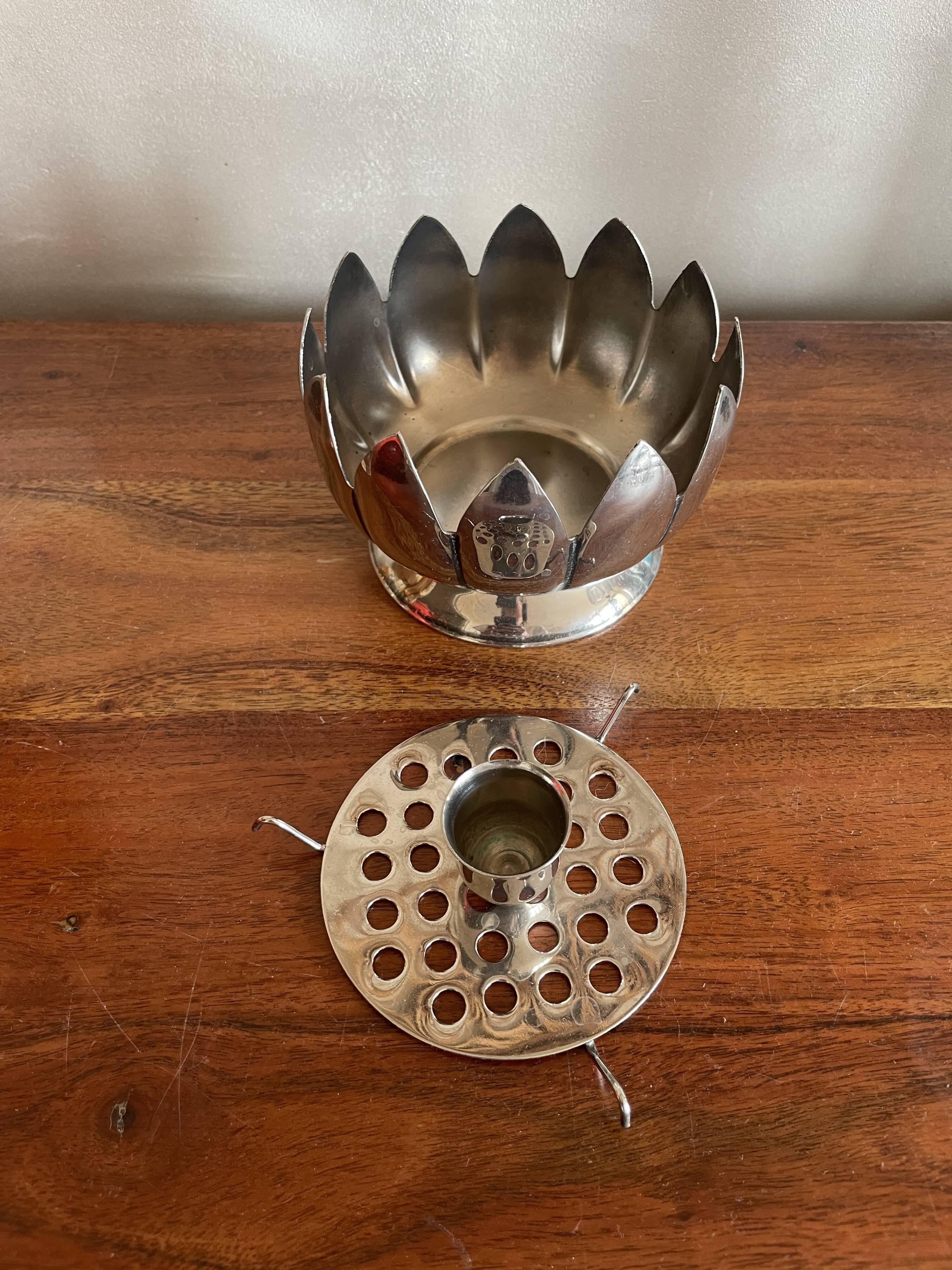 Lotus flower candle holder