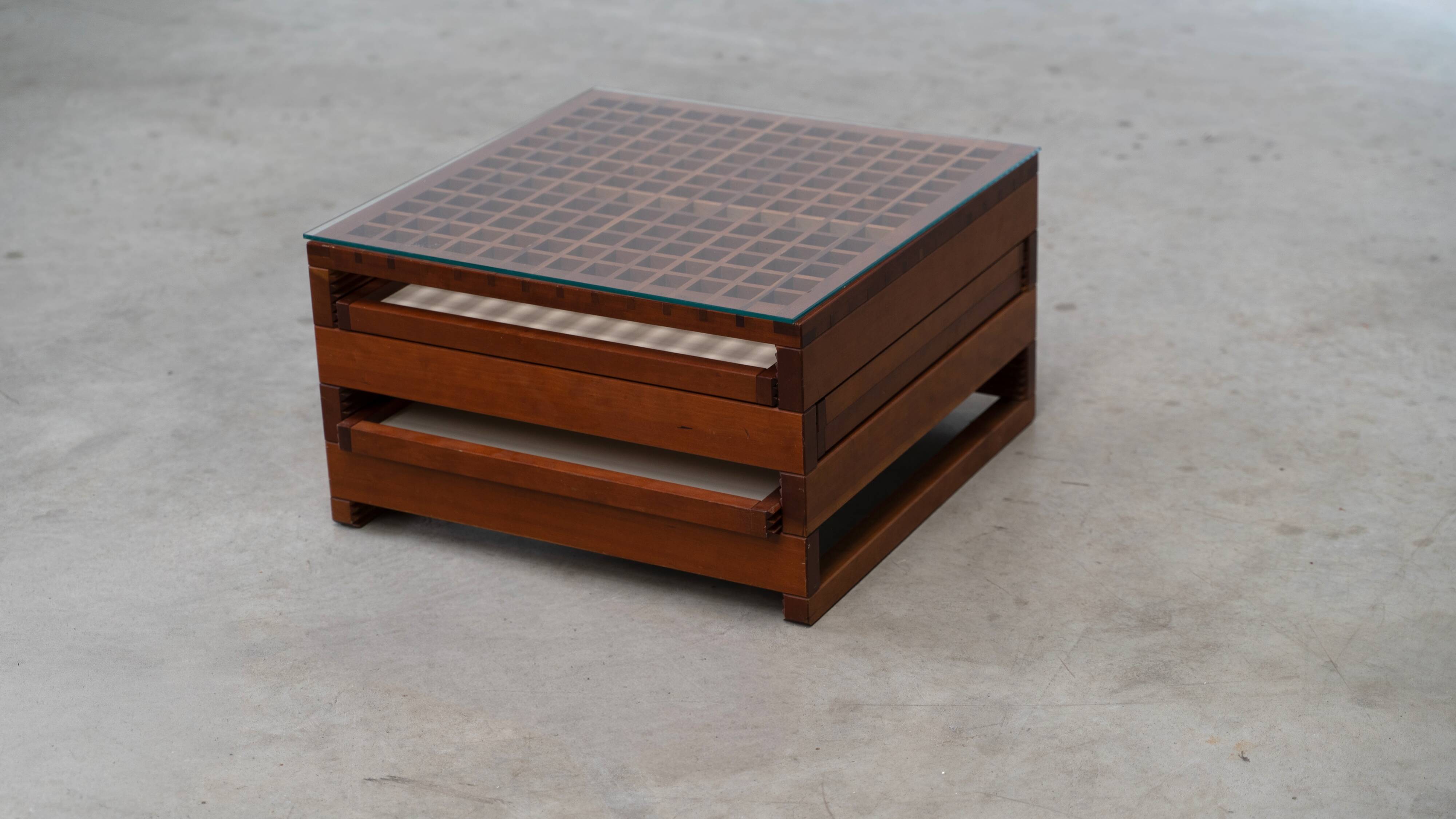 Table basse par Bernard Vuarnesson
