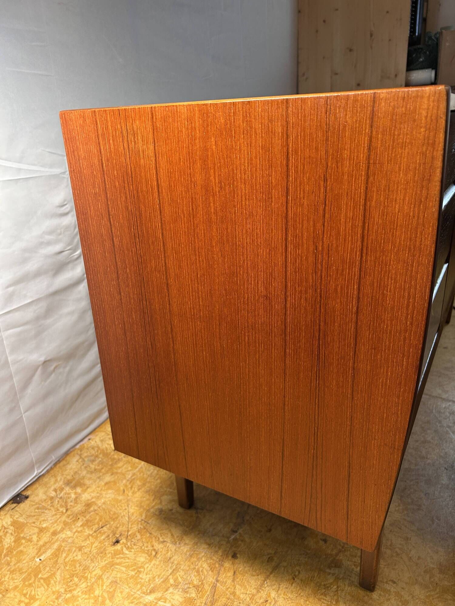 Stunning Mid Century Retro Vintage Teak Sideboard by Nathan Furniture 1960