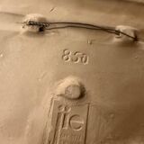 For sale: a set of 2 decorative plates by Jie Gantofta.